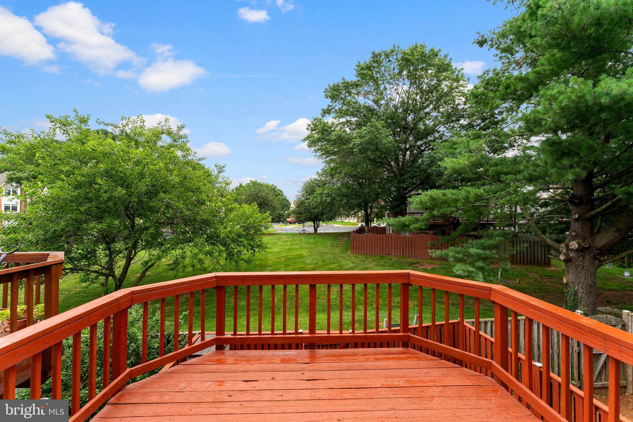 TUDOR OAKS (TH) - Residential