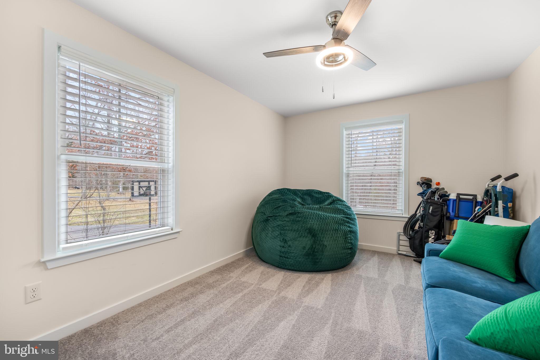 LAKE WILDERNESS - Residential