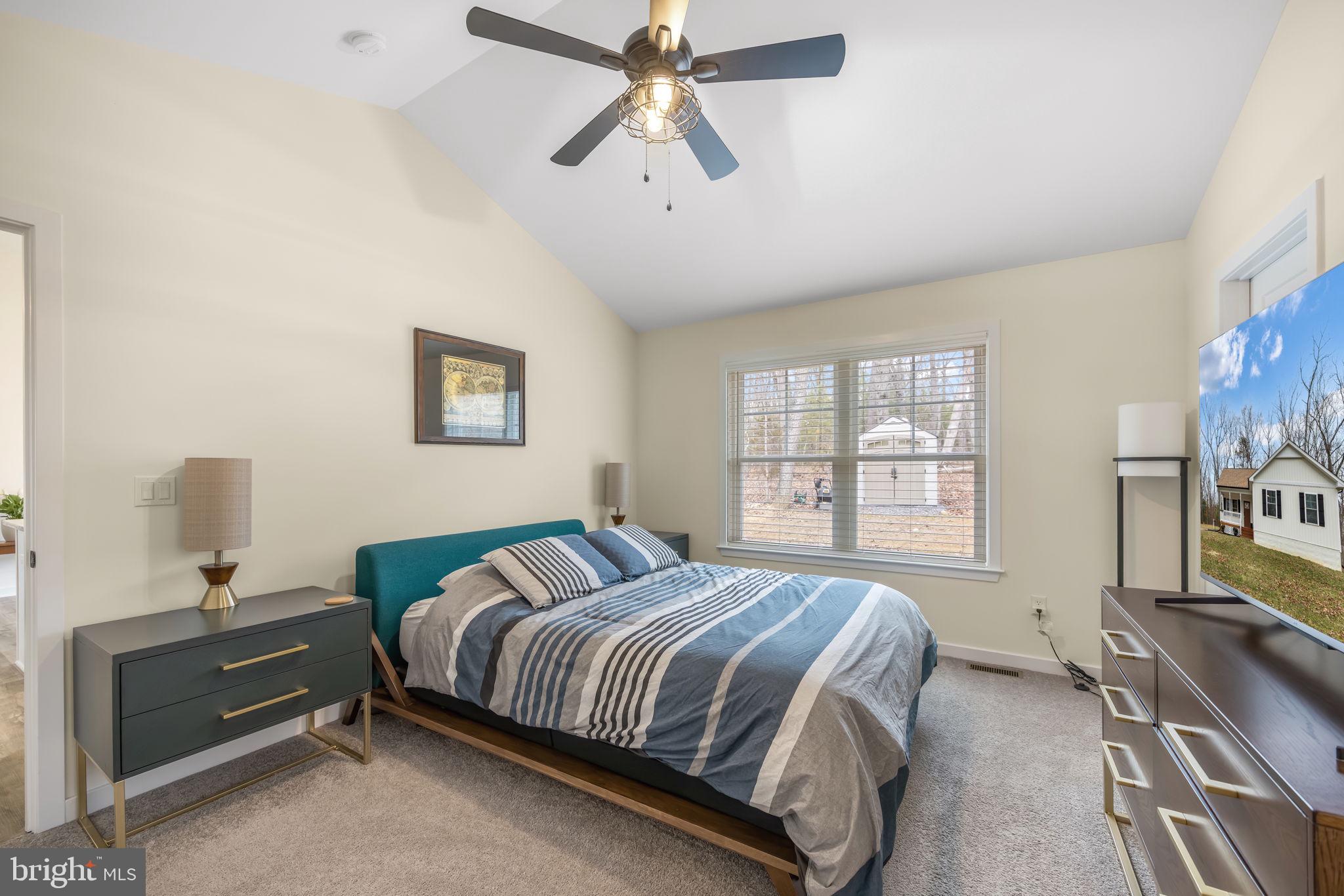 LAKE WILDERNESS - Residential