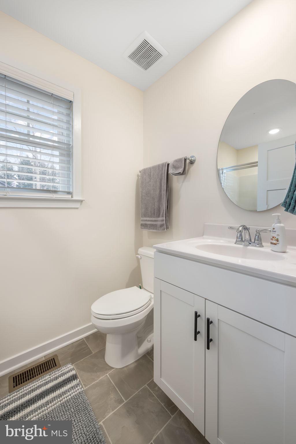 LAKE WILDERNESS - Residential