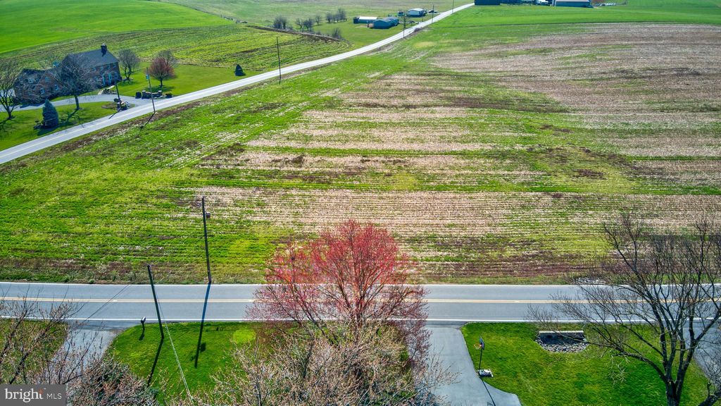 Photo of 7 Buch Mill Road, Lititz, PA 17543 (MLS # PALA2048888)