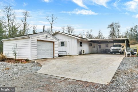 659 MOORES MOUNTAIN ROAD MECHANICSBURG PA 17055