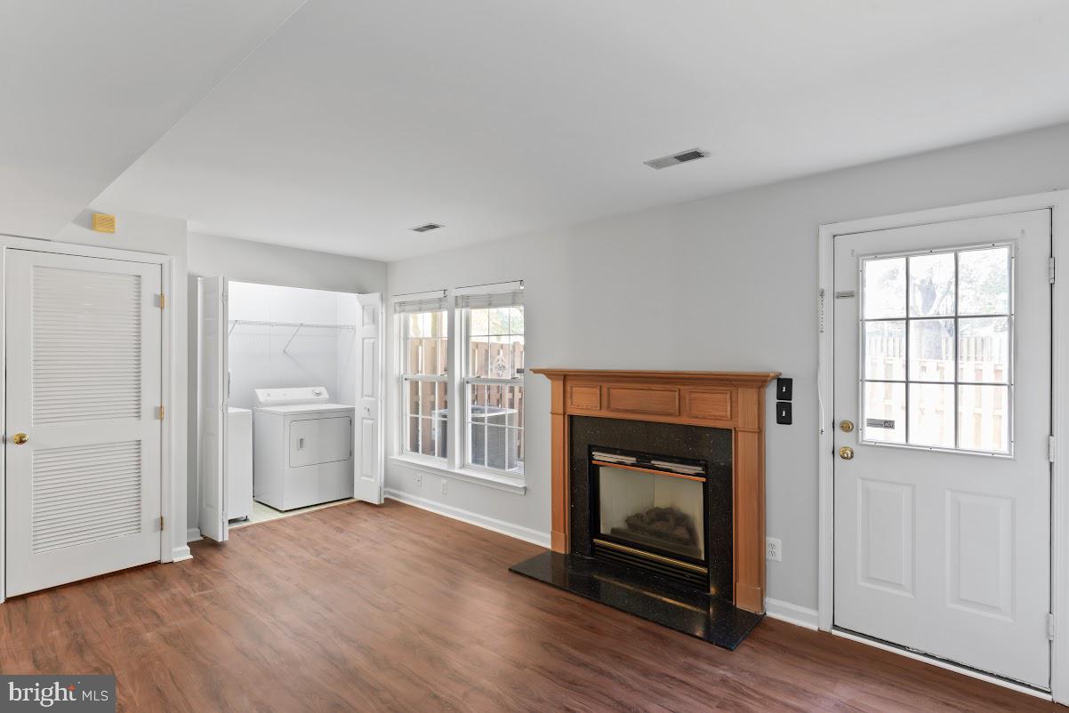 WELLINGTON/CLOVERHILL - Residential Lease