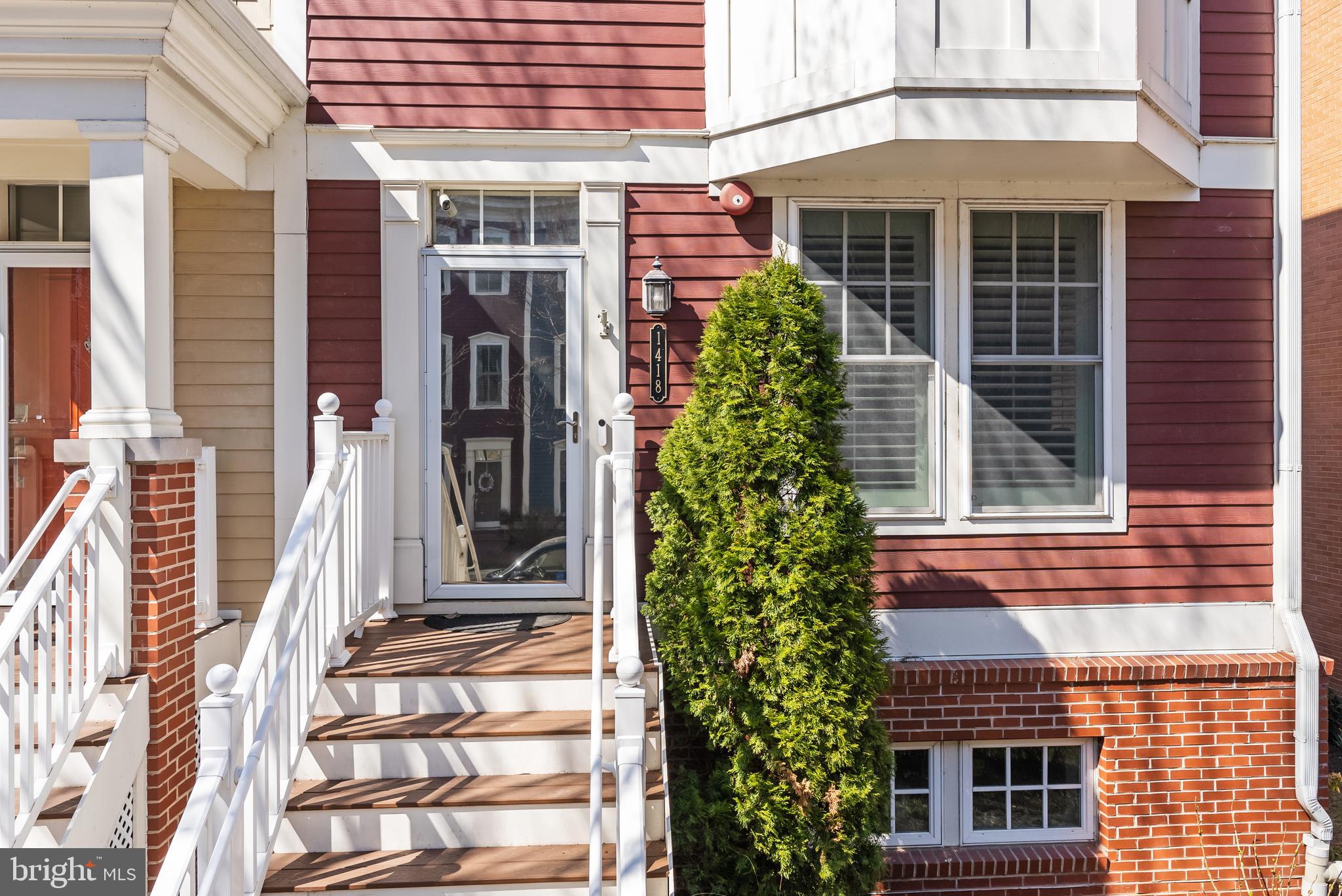 1418 VAN VALKENBURGH LANE