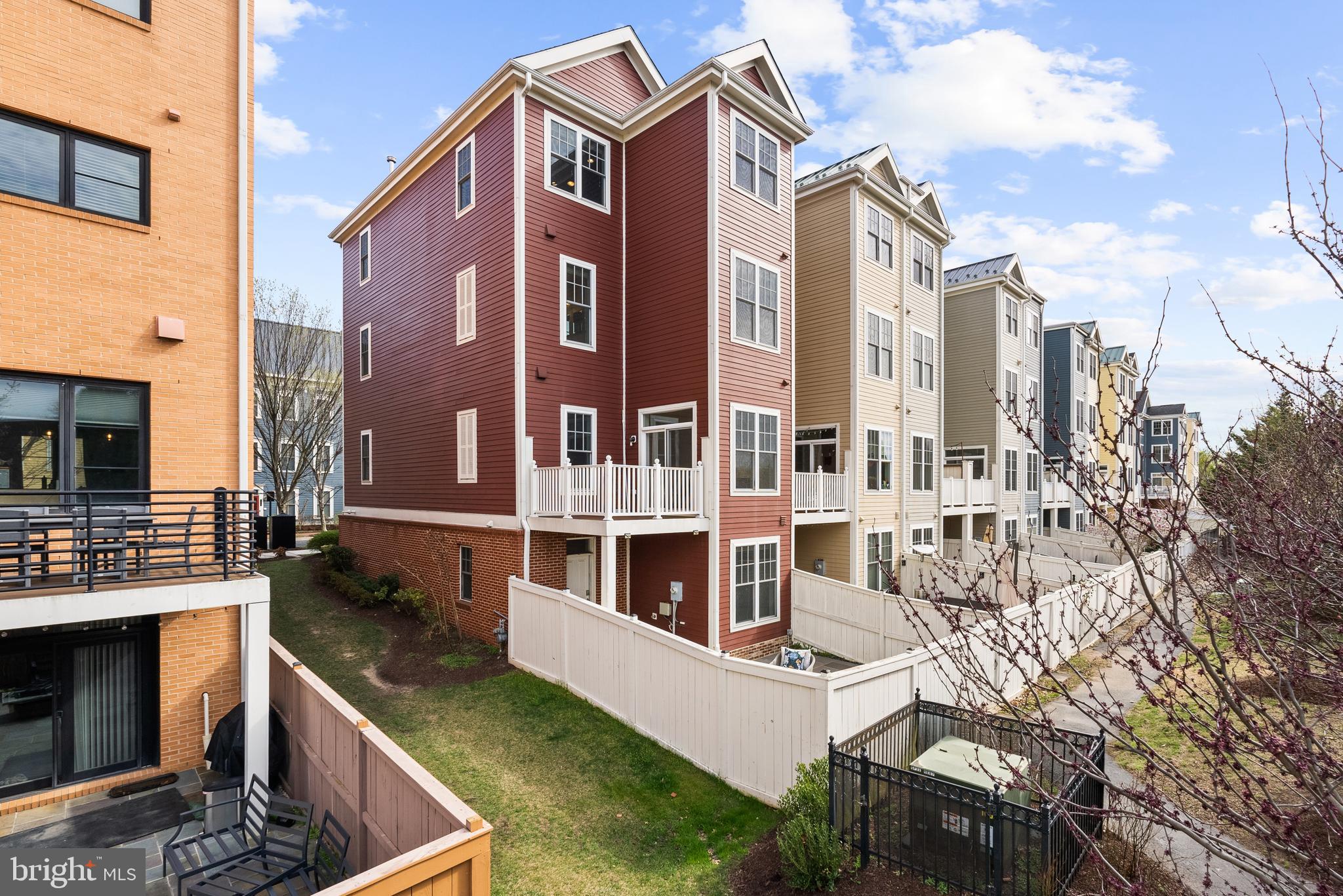 POTOMAC YARD - Residential