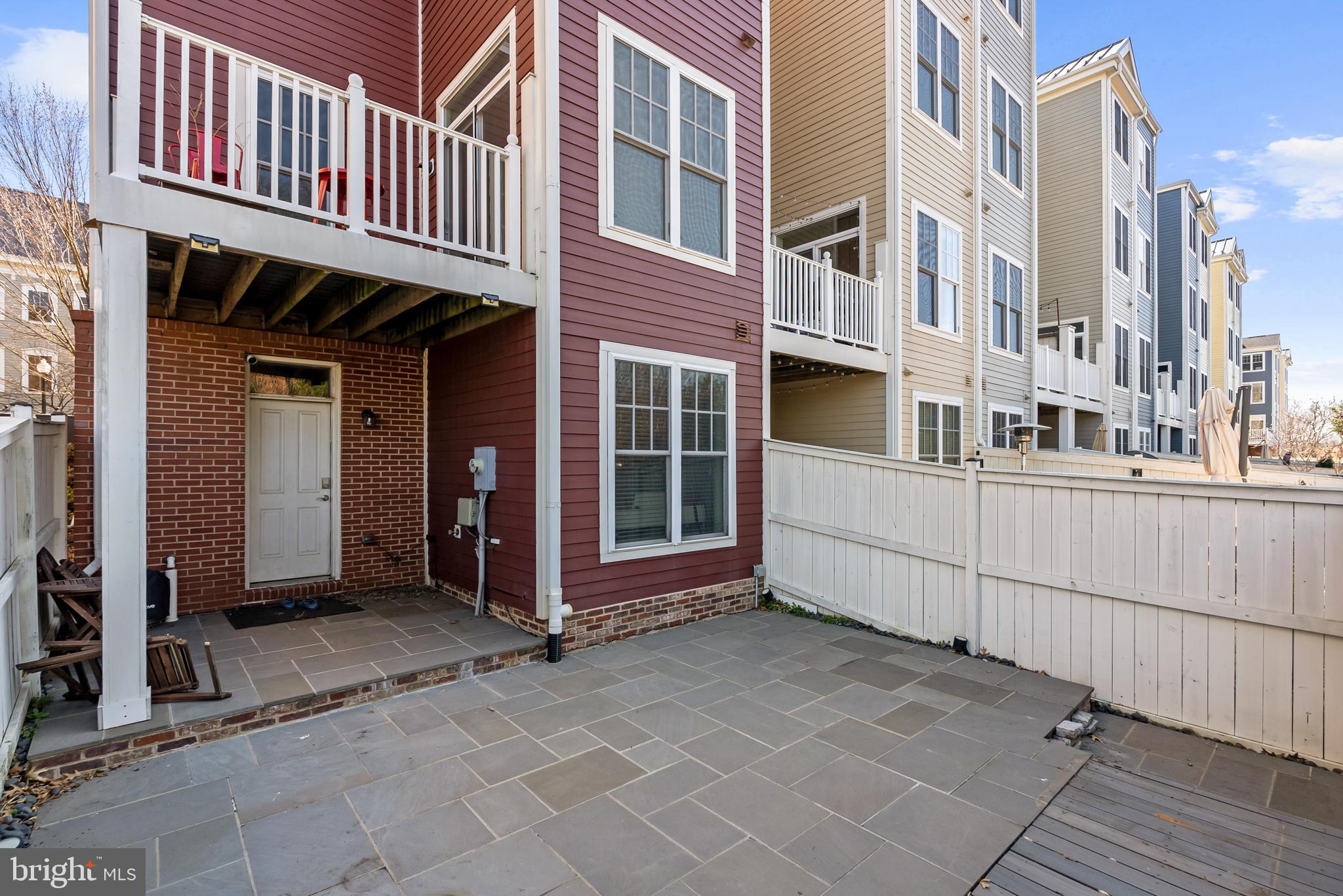 1418 VAN VALKENBURGH LANE