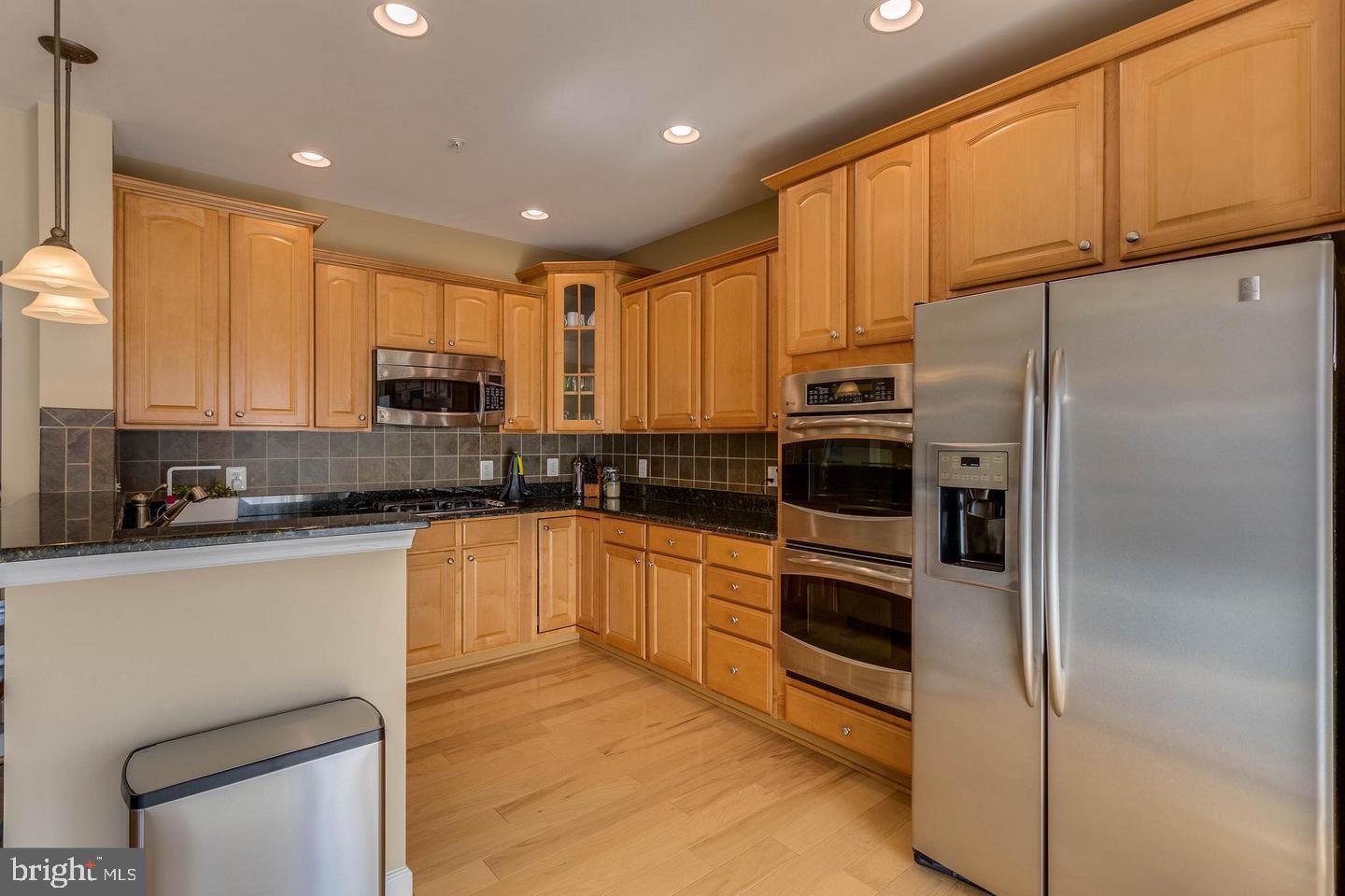 CENTREVILLE CROSSING - Residential Lease