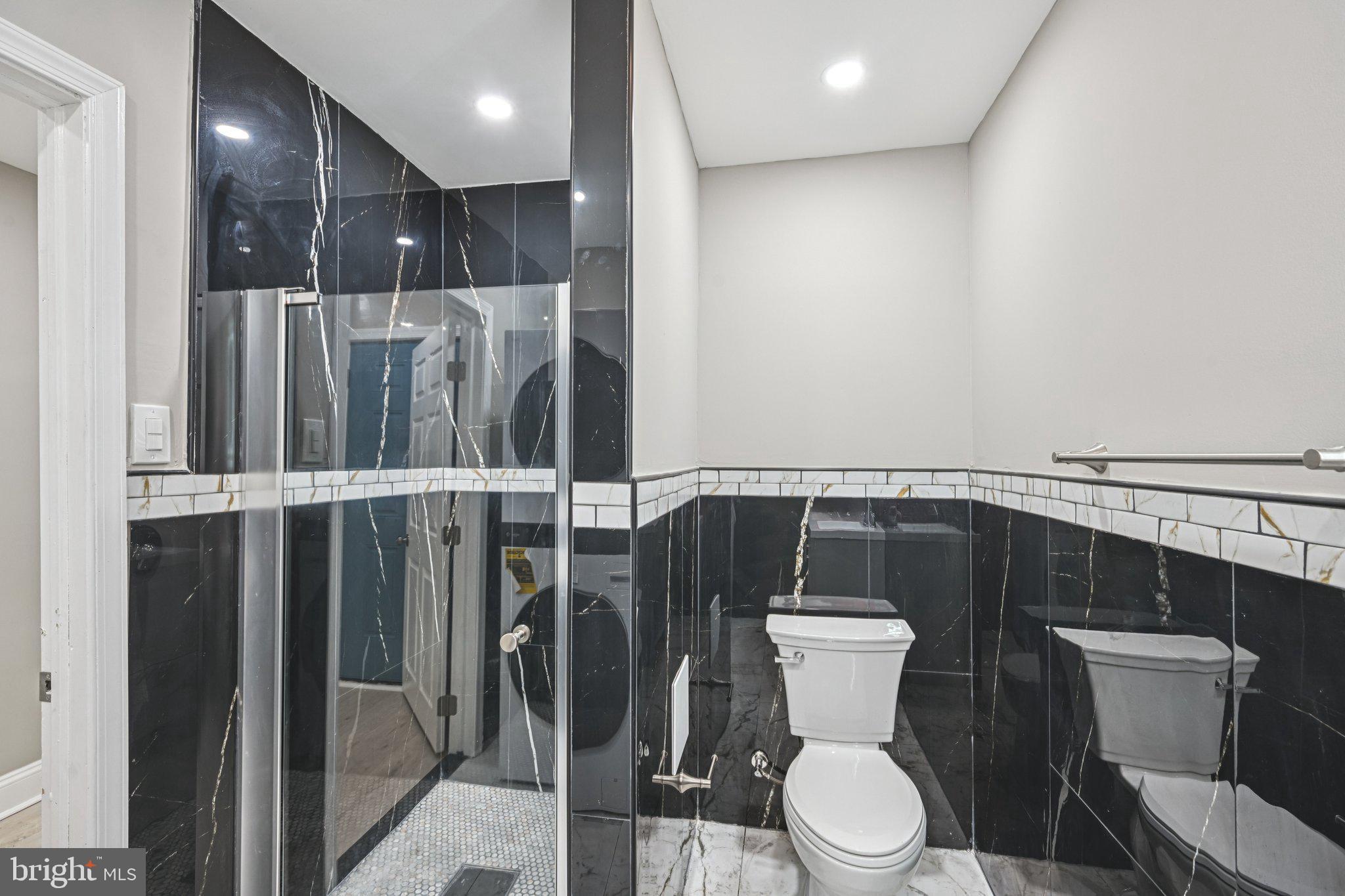 NORRIS SQUARE - Residential