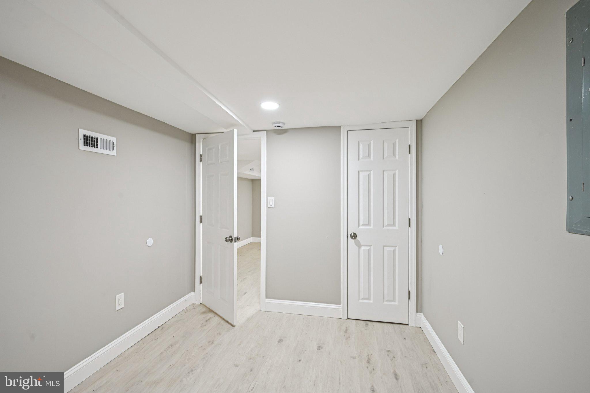 NORRIS SQUARE - Residential