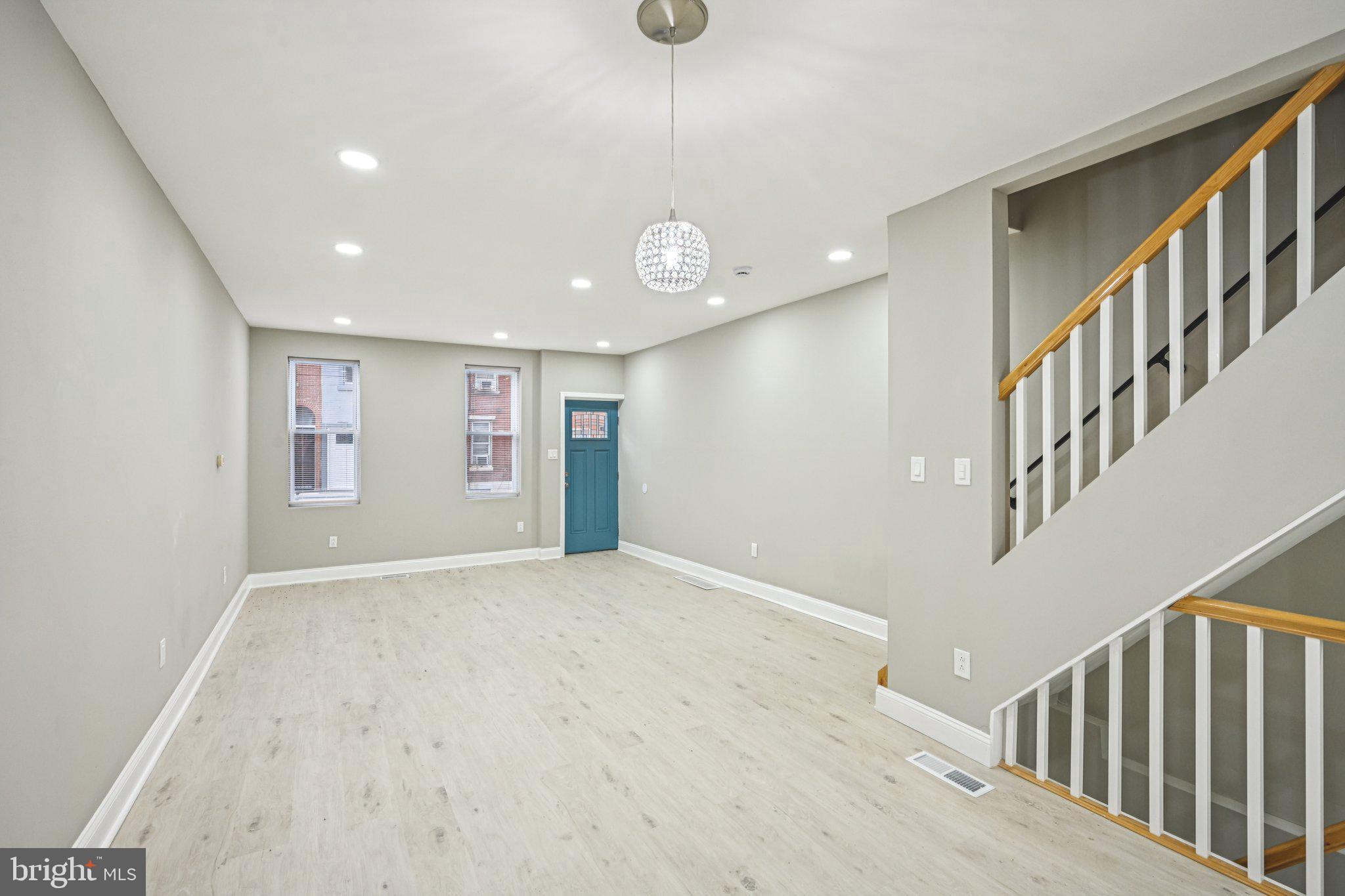 NORRIS SQUARE - Residential