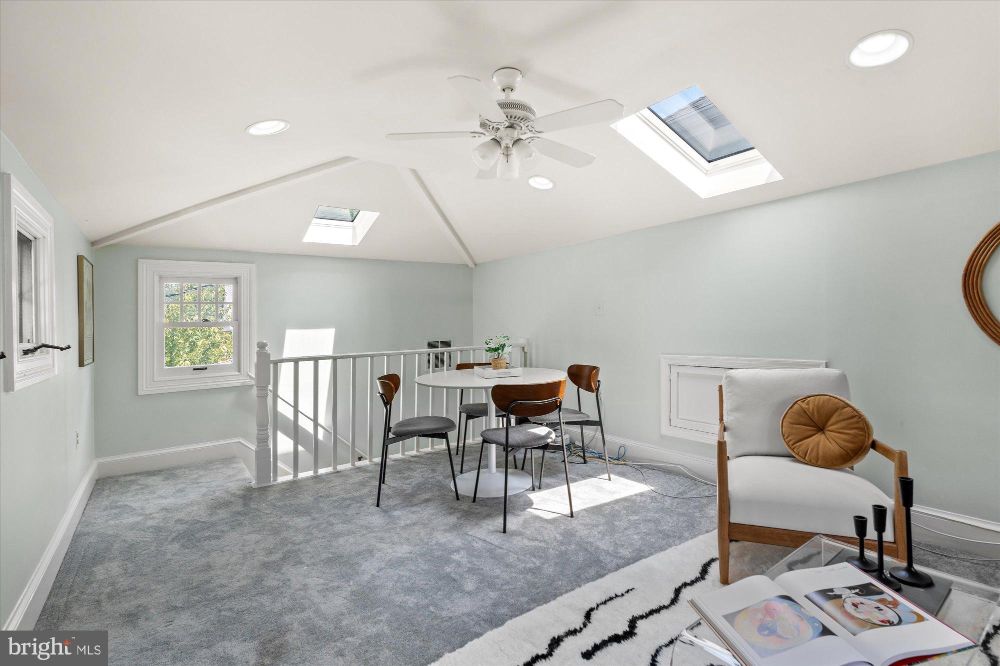 DEL RAY - Residential