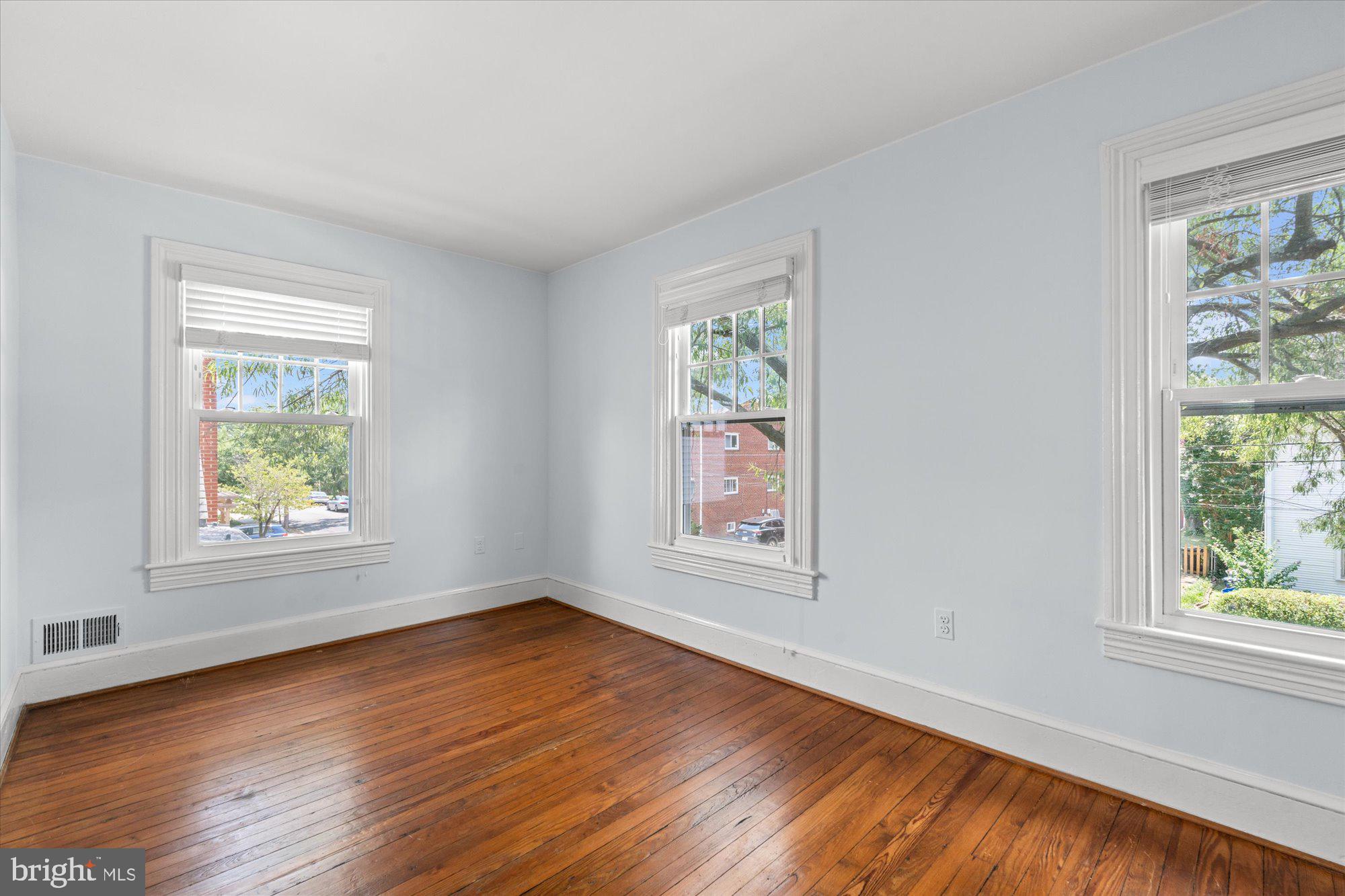 DEL RAY - Residential