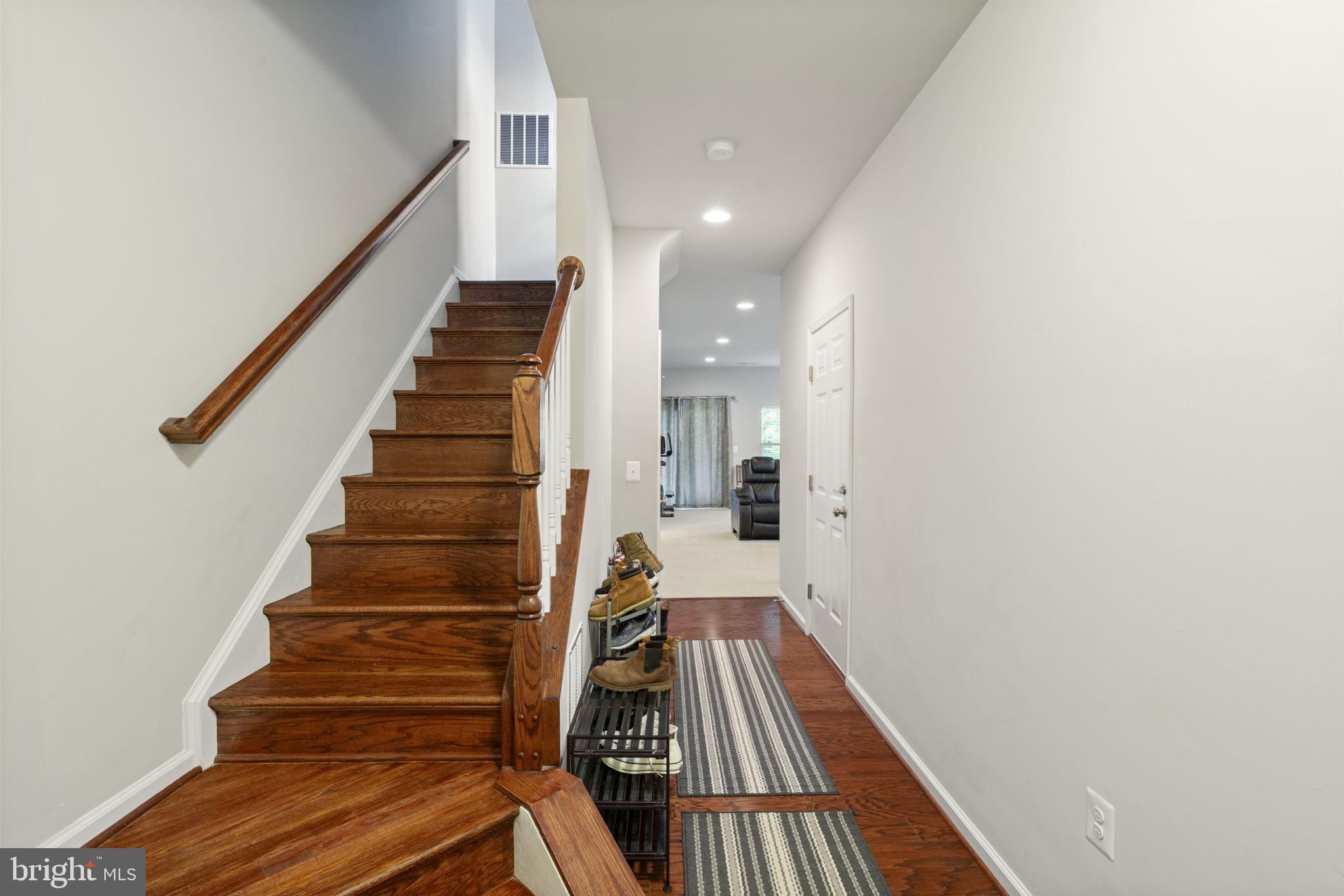 VILLAGE AT WOODSTREAM - Residential Lease