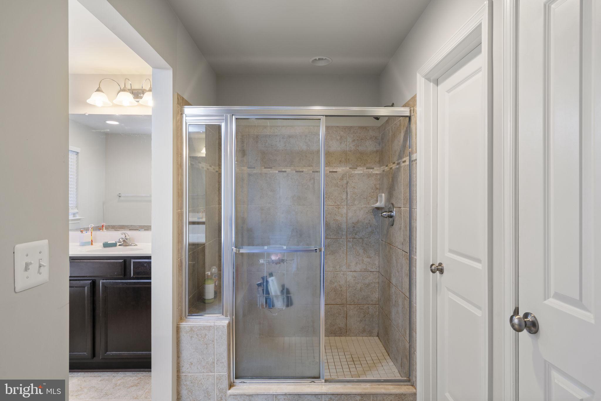 VILLAGE AT WOODSTREAM - Residential Lease