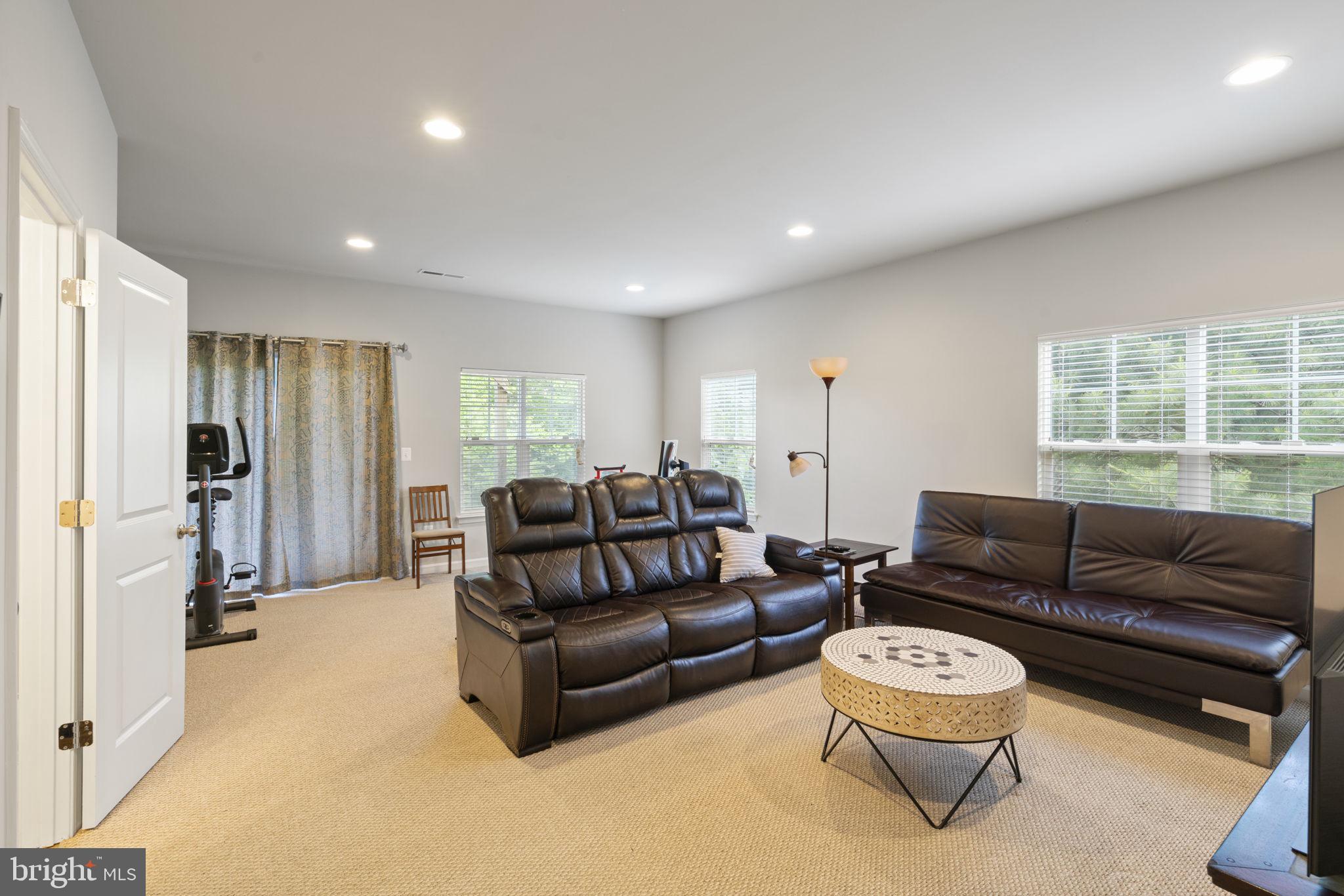 VILLAGE AT WOODSTREAM - Residential Lease