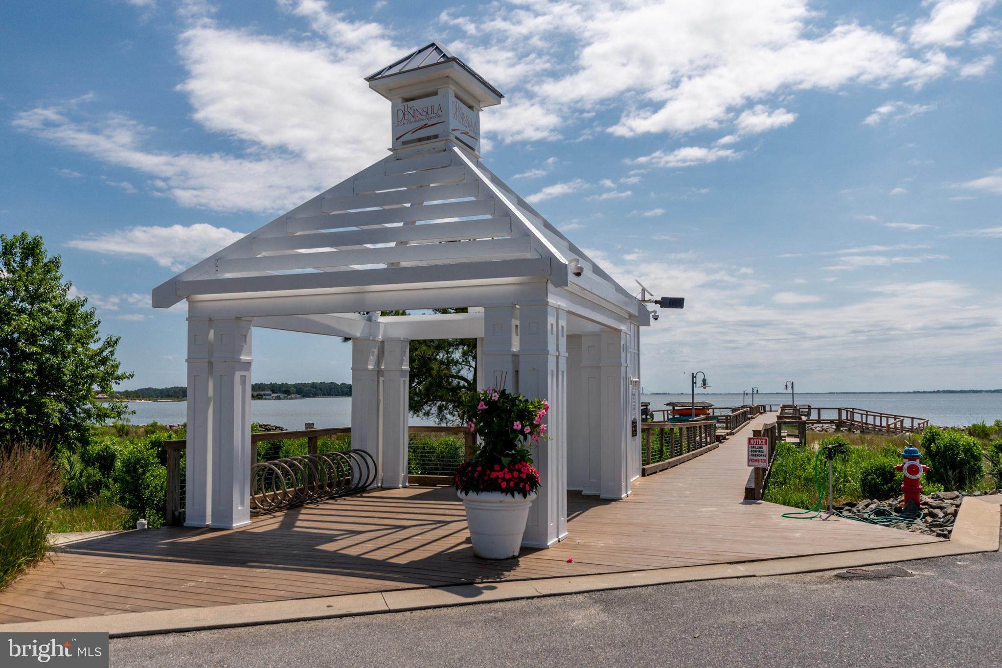 PENINSULA - Residential