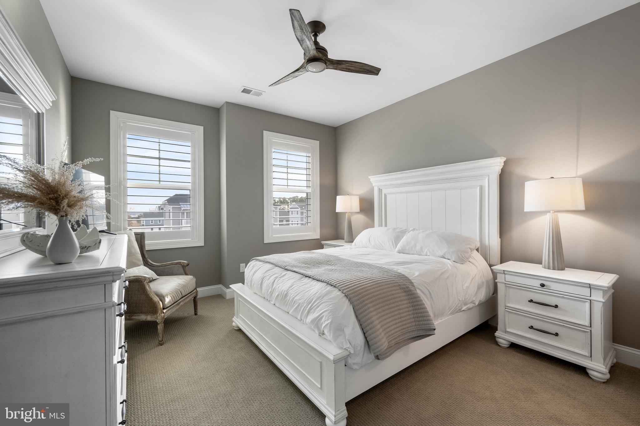 PENINSULA - Residential