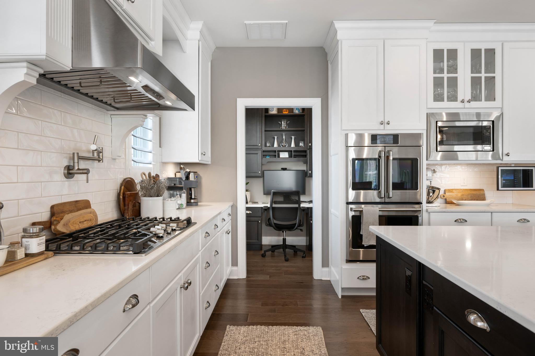 PENINSULA - Residential