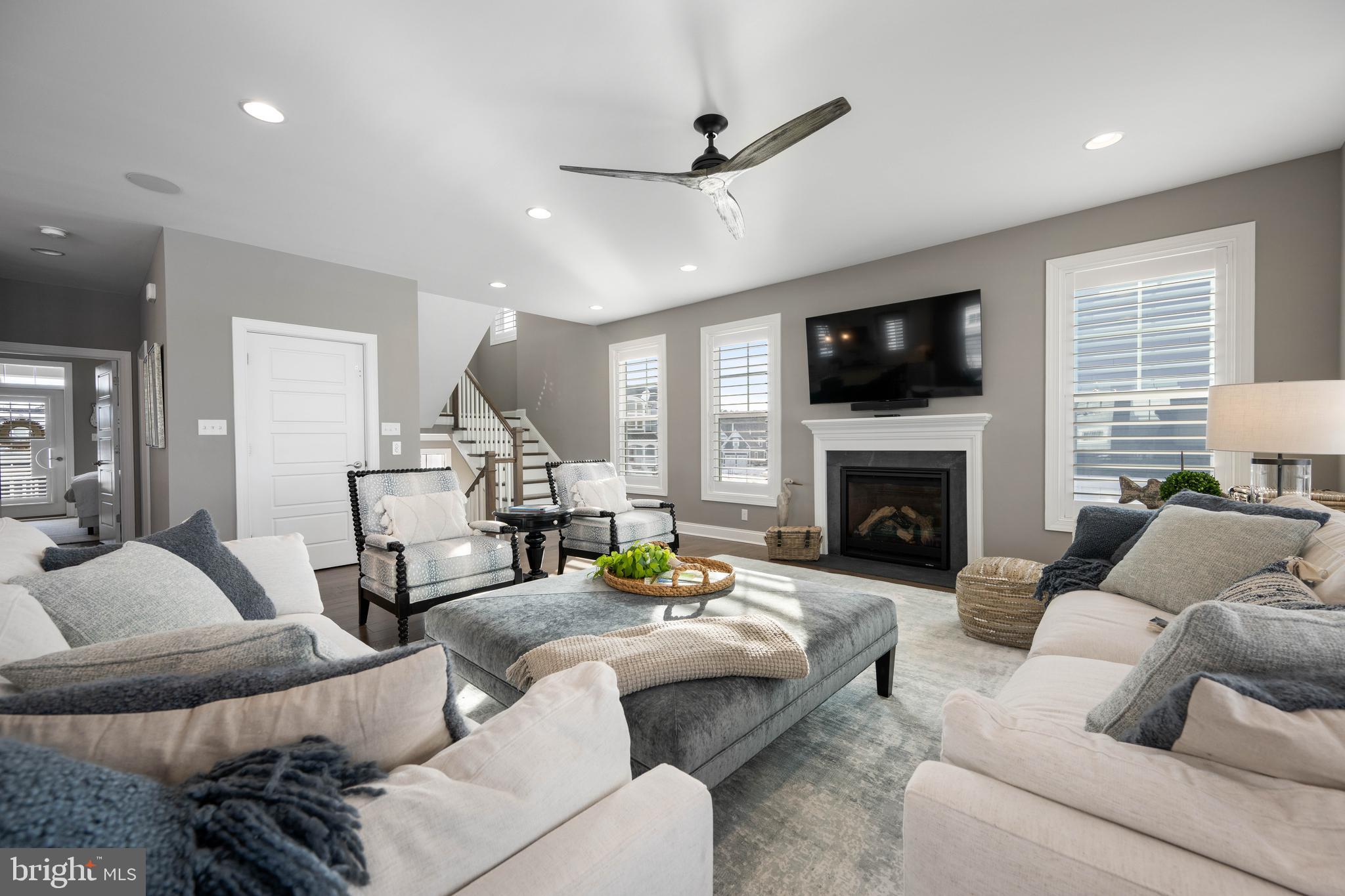 PENINSULA - Residential