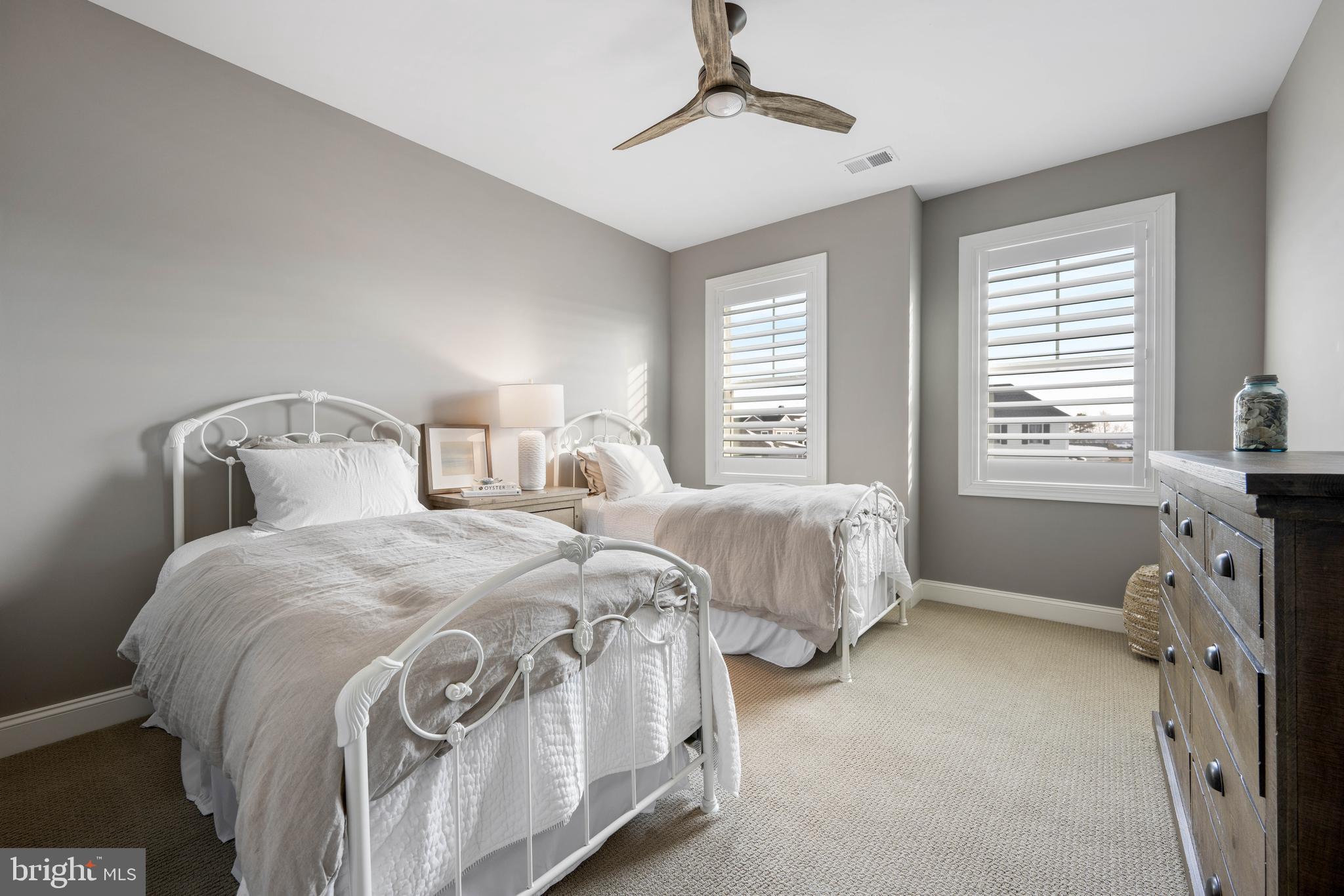 PENINSULA - Residential