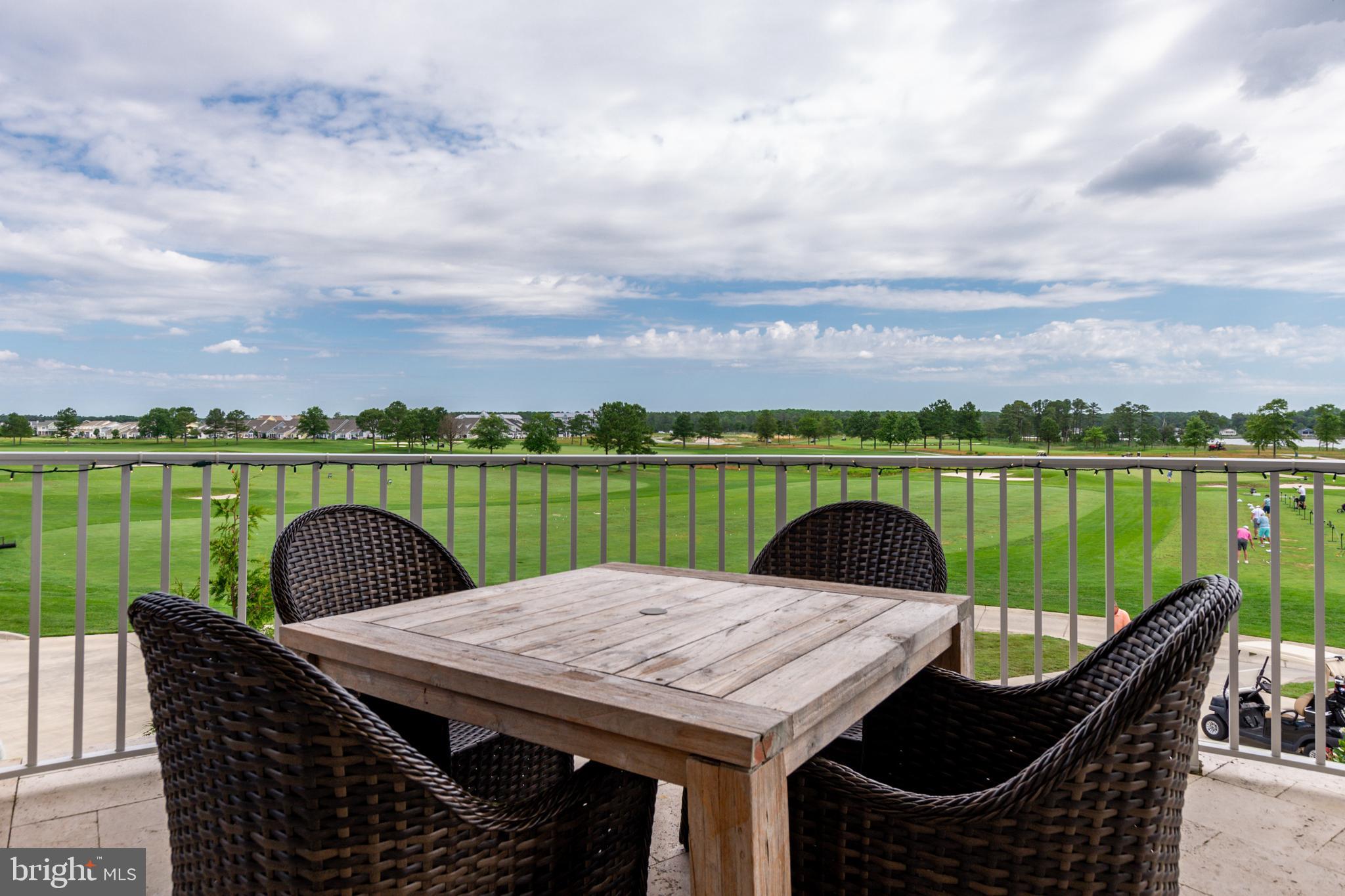 PENINSULA - Residential