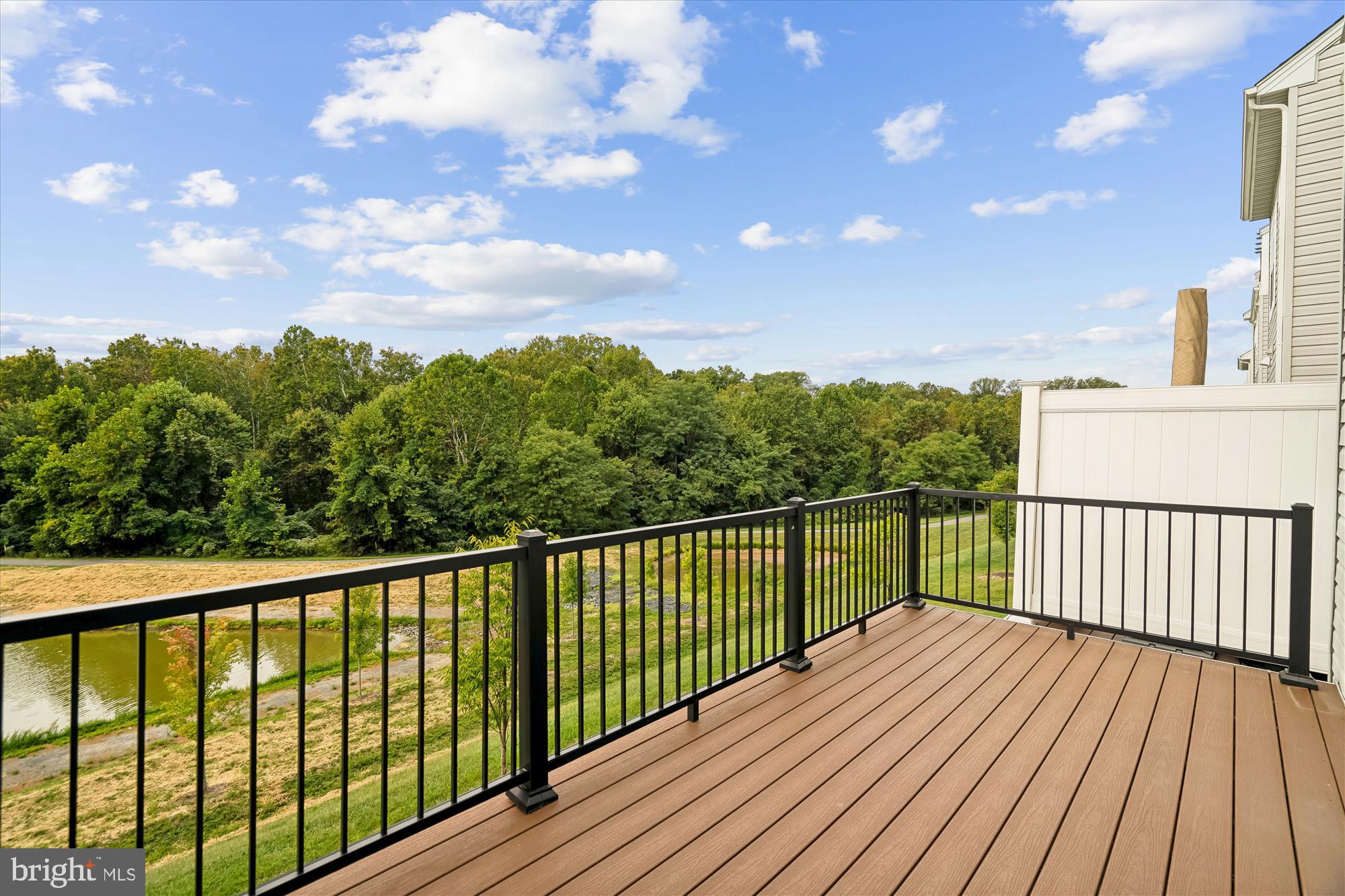 BLUE STREAM - Residential