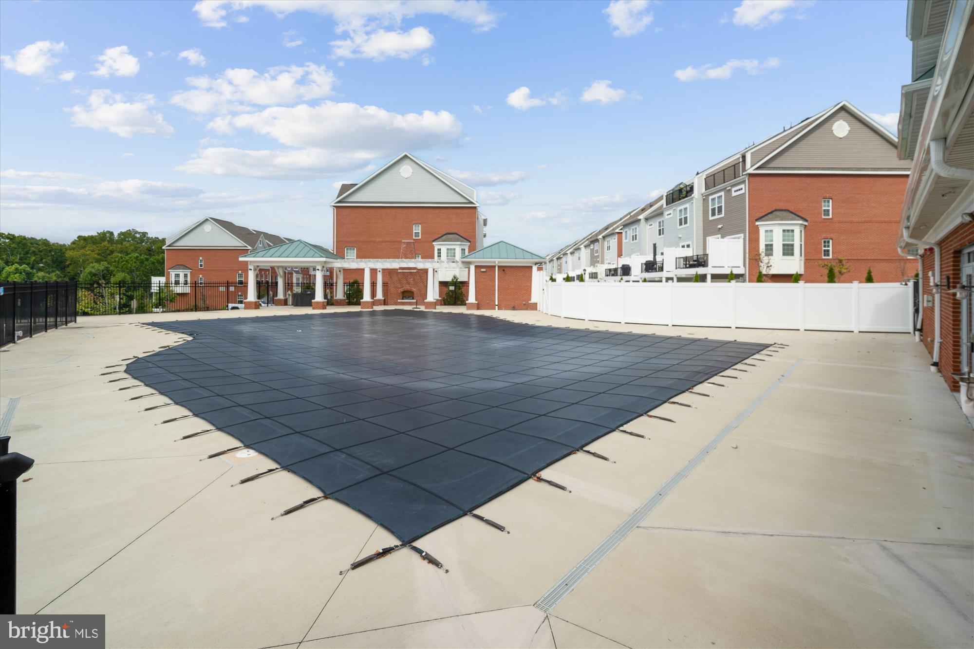 BLUE STREAM - Residential