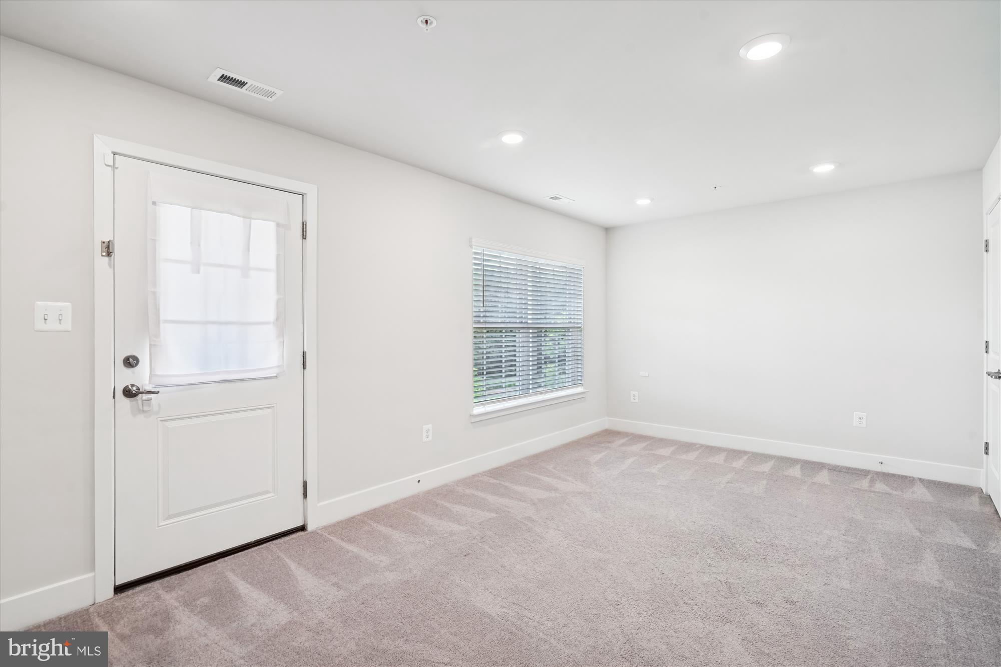 7995 POTTER PLACE