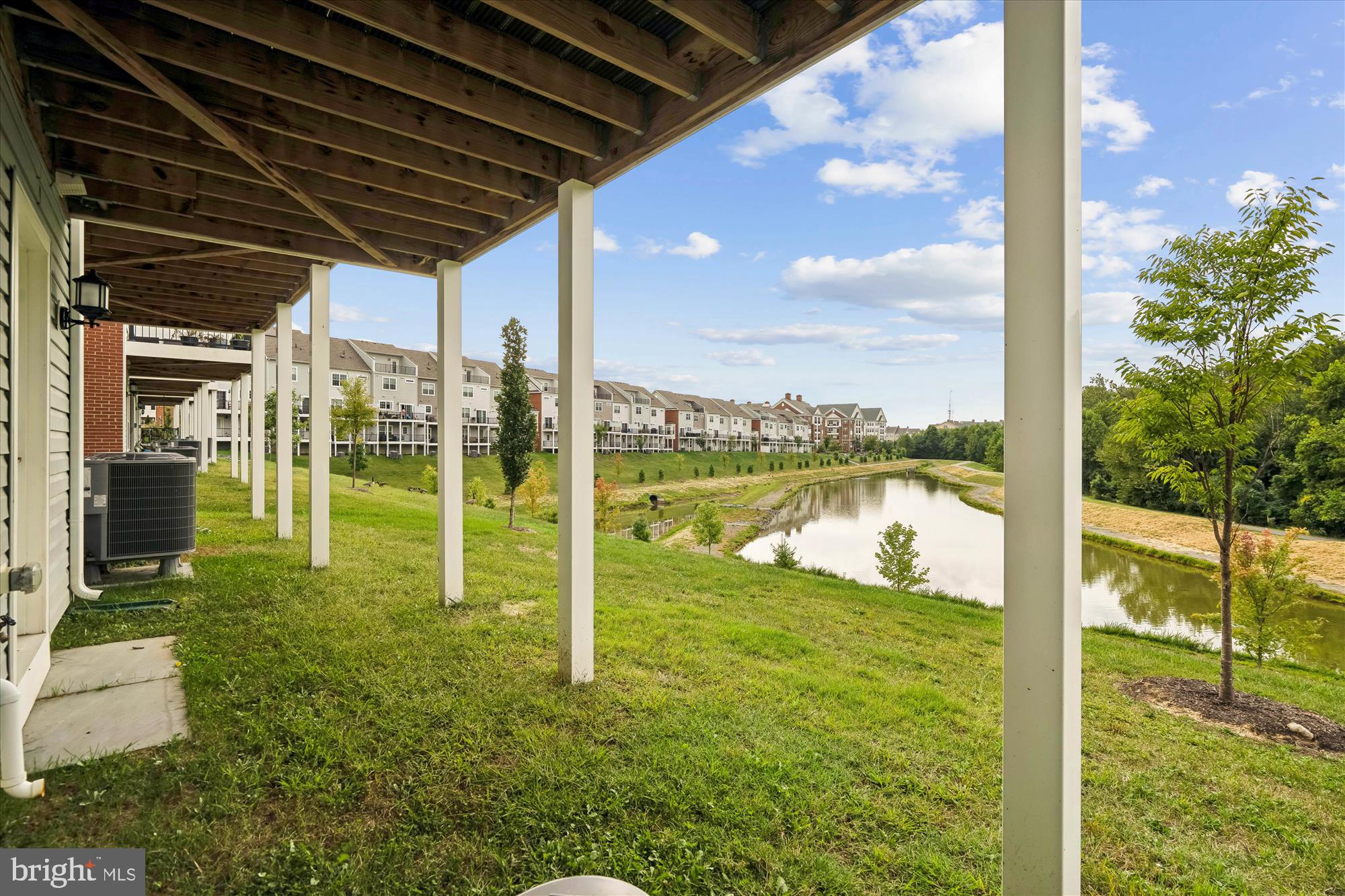BLUE STREAM - Residential