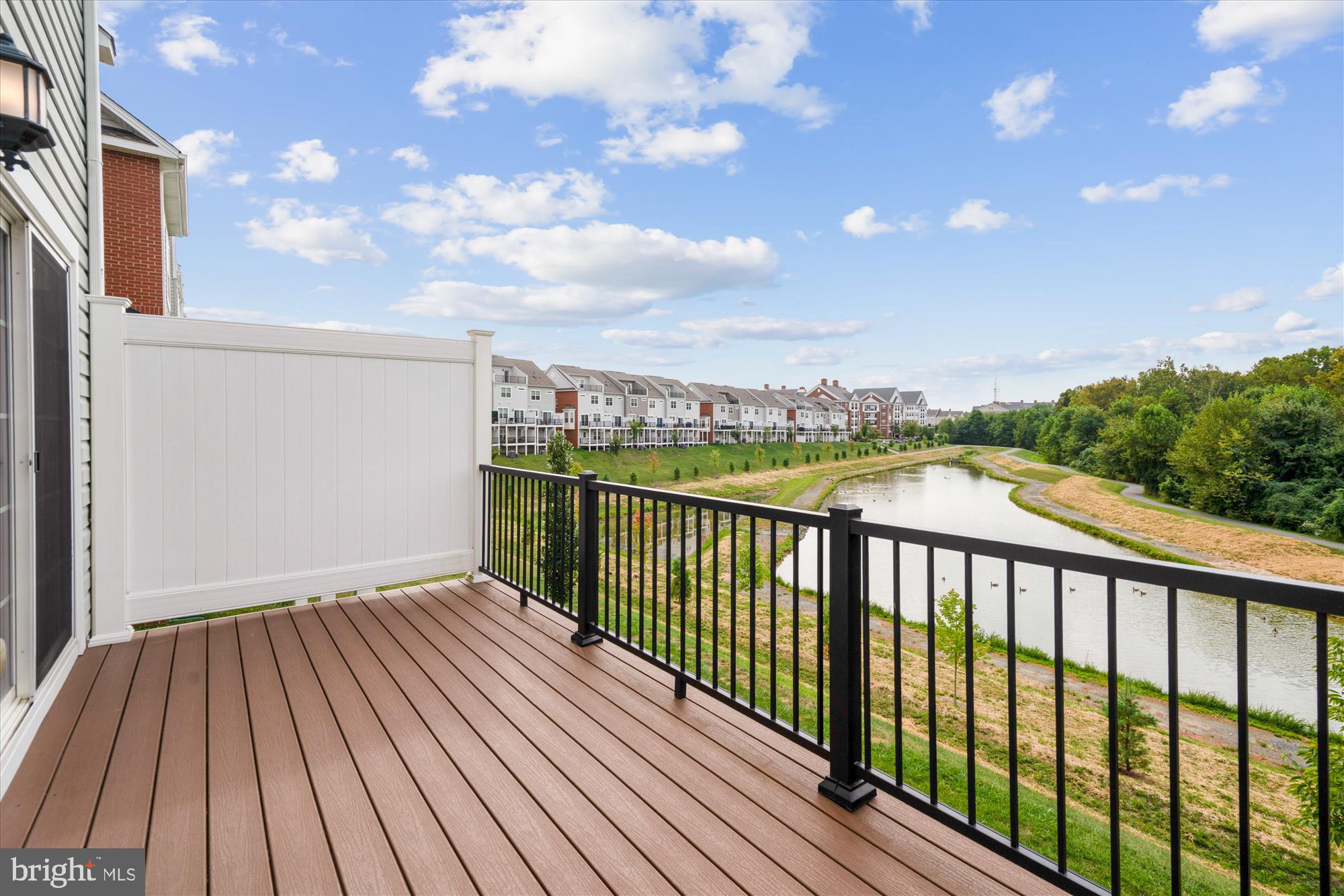 BLUE STREAM - Residential