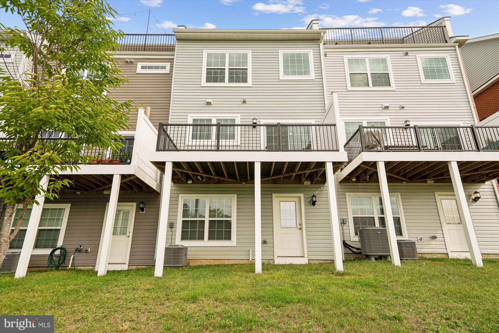 BLUE STREAM - Residential