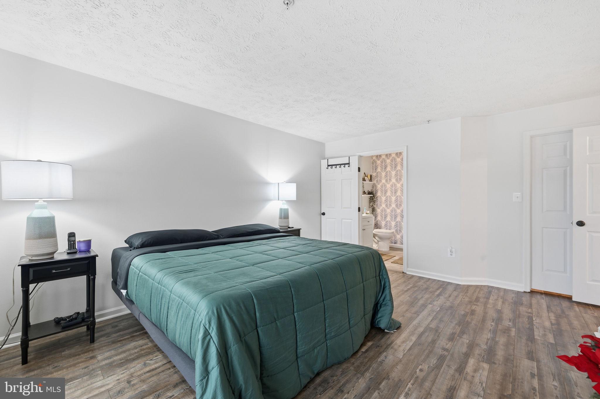 PINEY ORCHARD - Residential