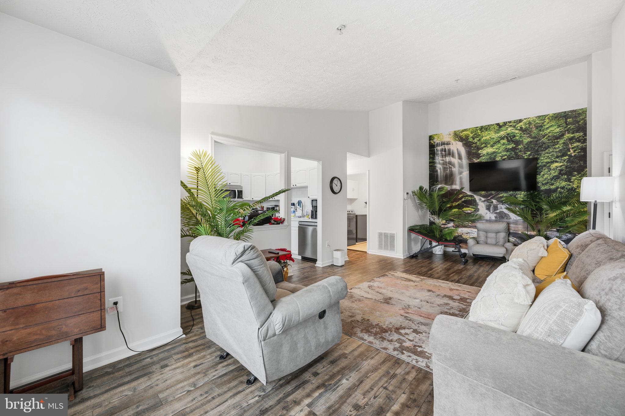 PINEY ORCHARD - Residential