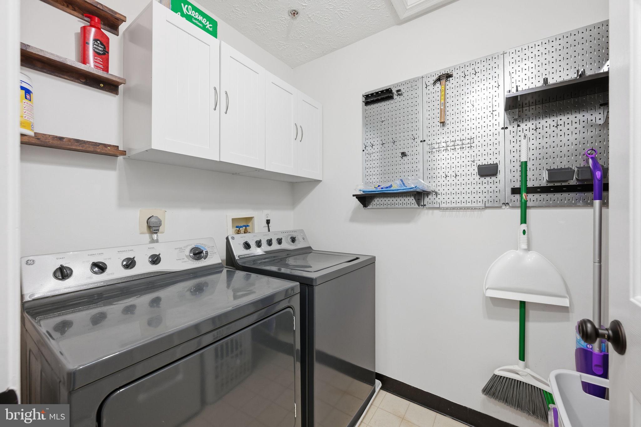 PINEY ORCHARD - Residential