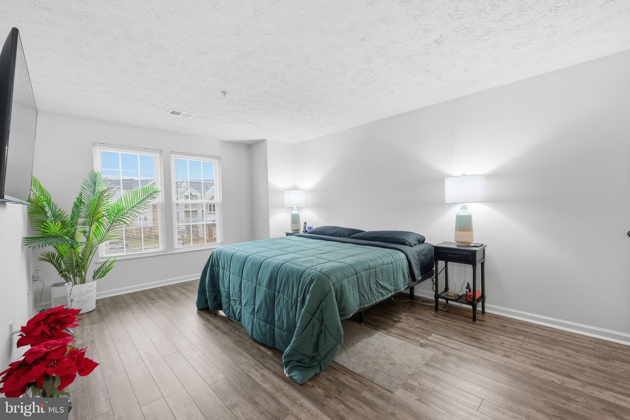 PINEY ORCHARD - Residential