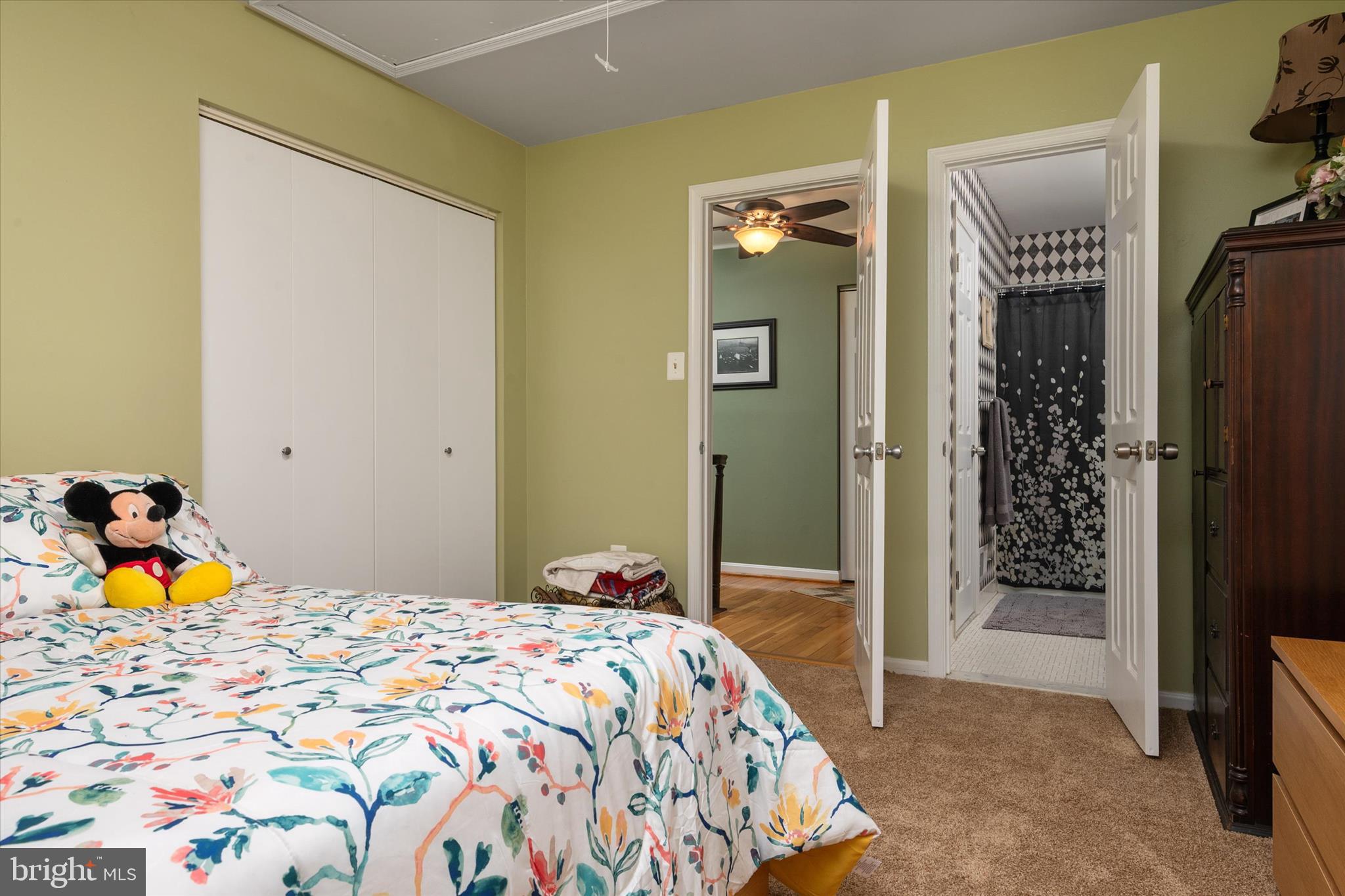 GREENHILL MANOR - Residential