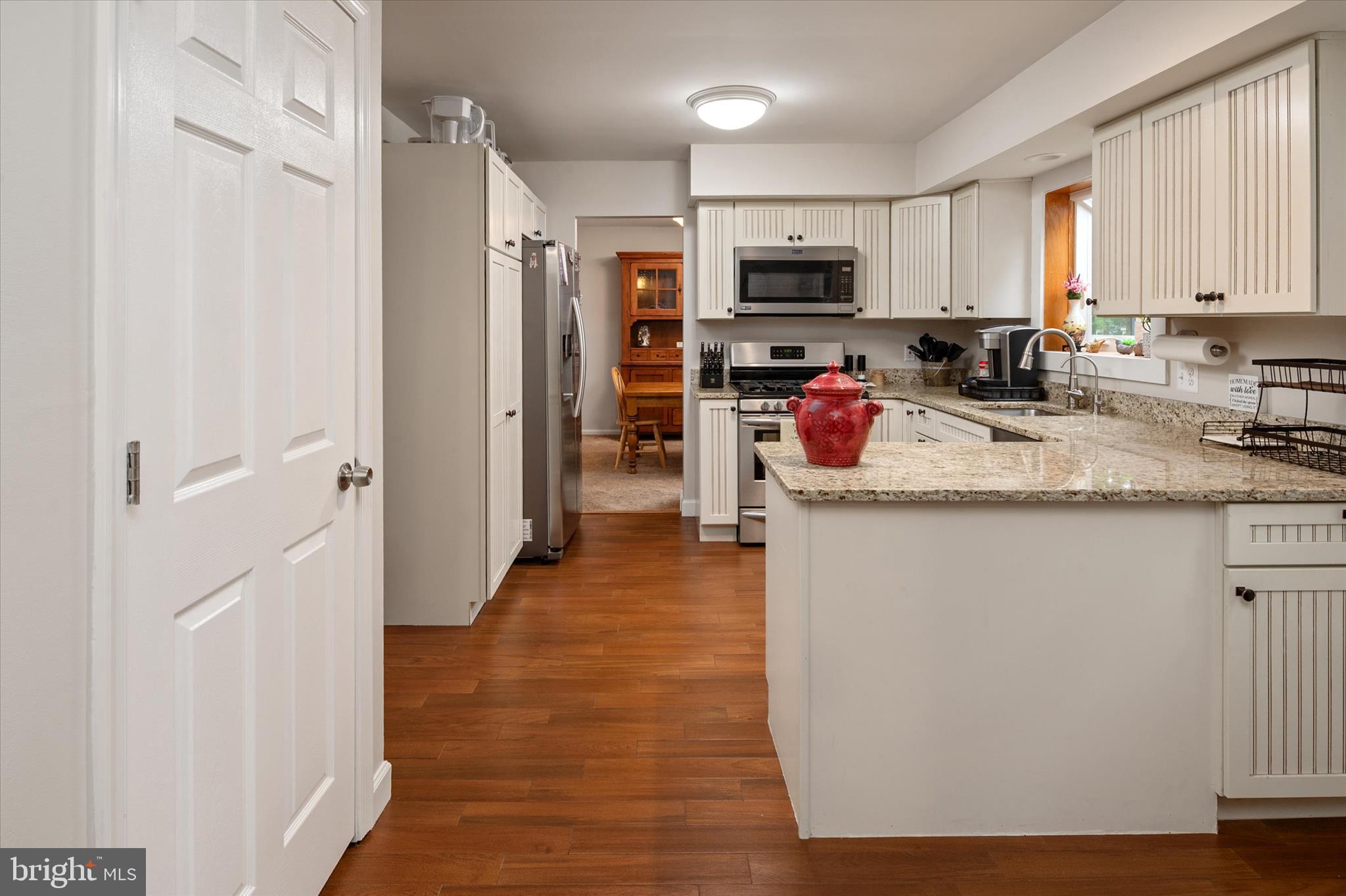 GREENHILL MANOR - Residential