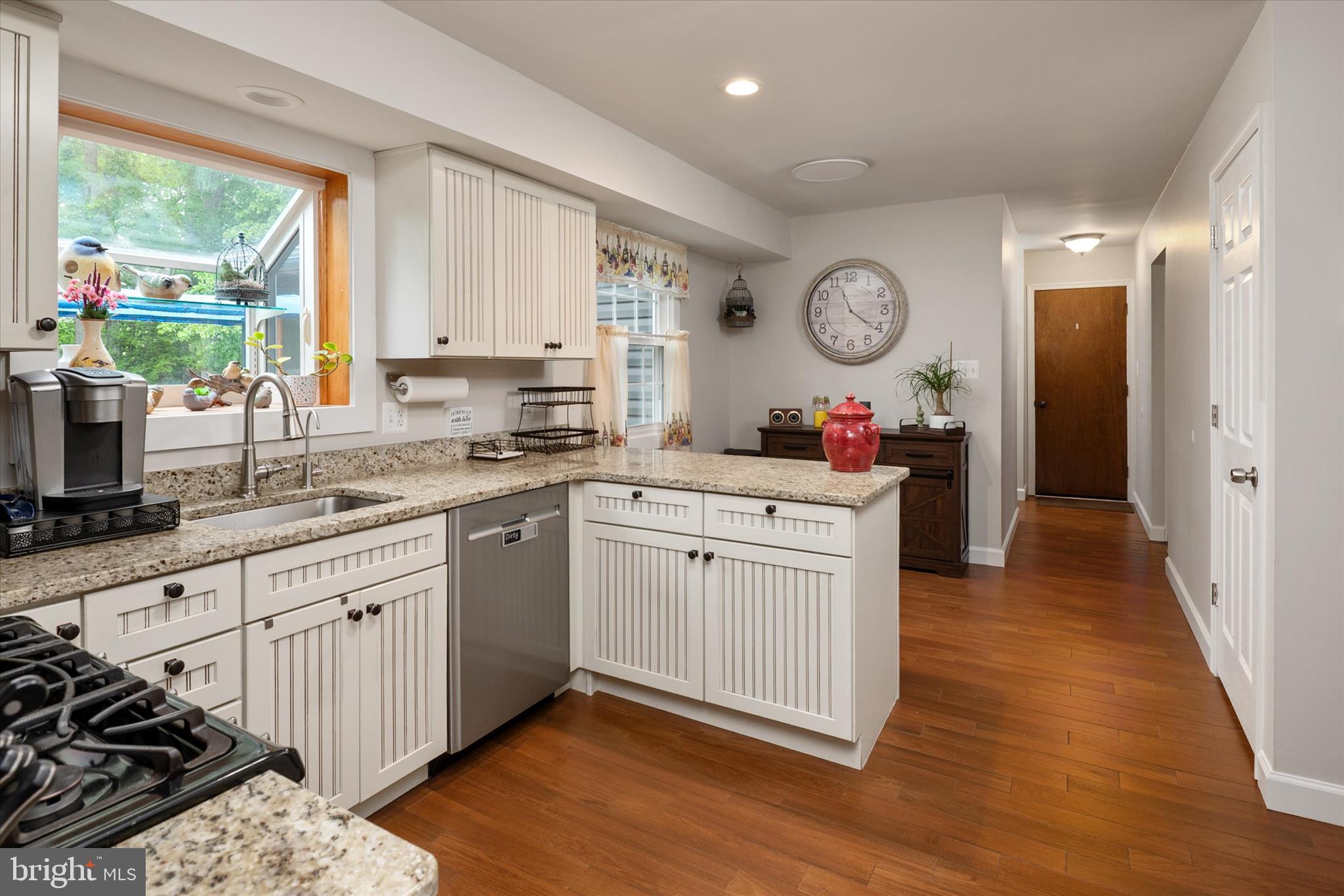 GREENHILL MANOR - Residential