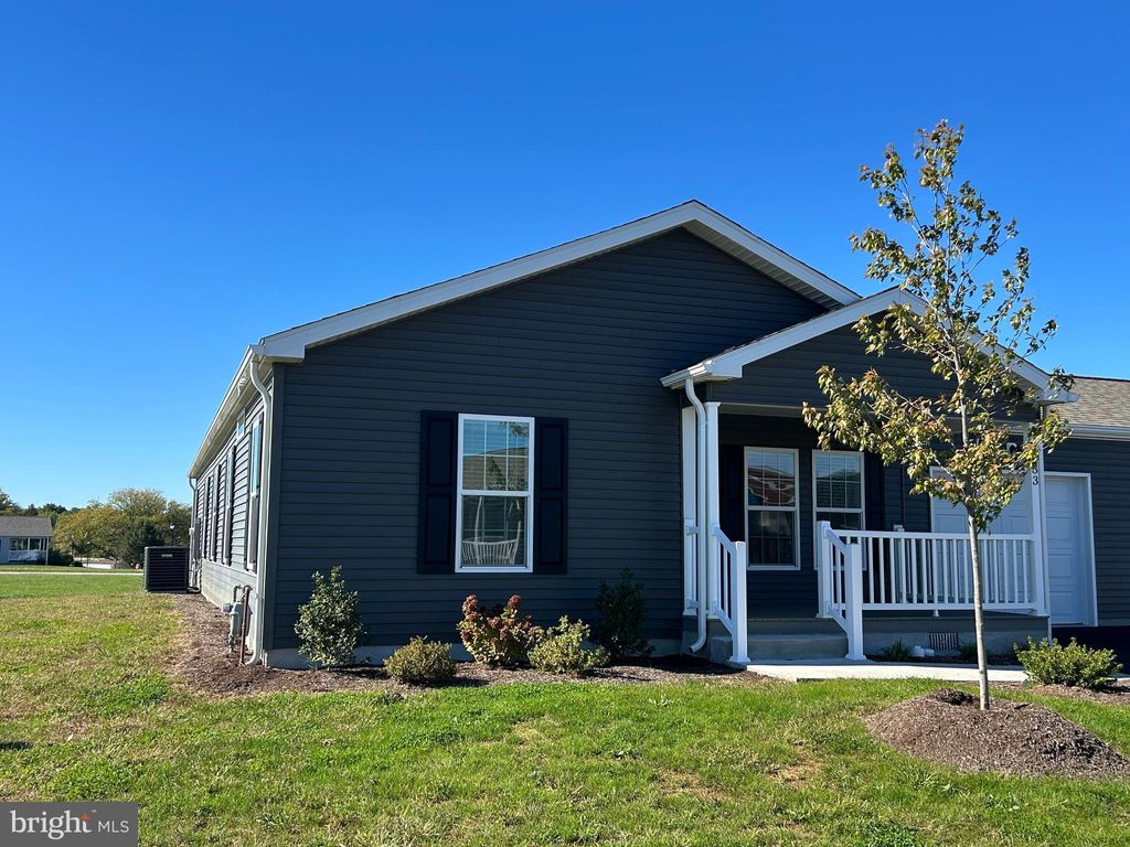 Photo of 433 Eastwood Lane, LANCASTER, PA 17601 (MLS # PALA2087346)
