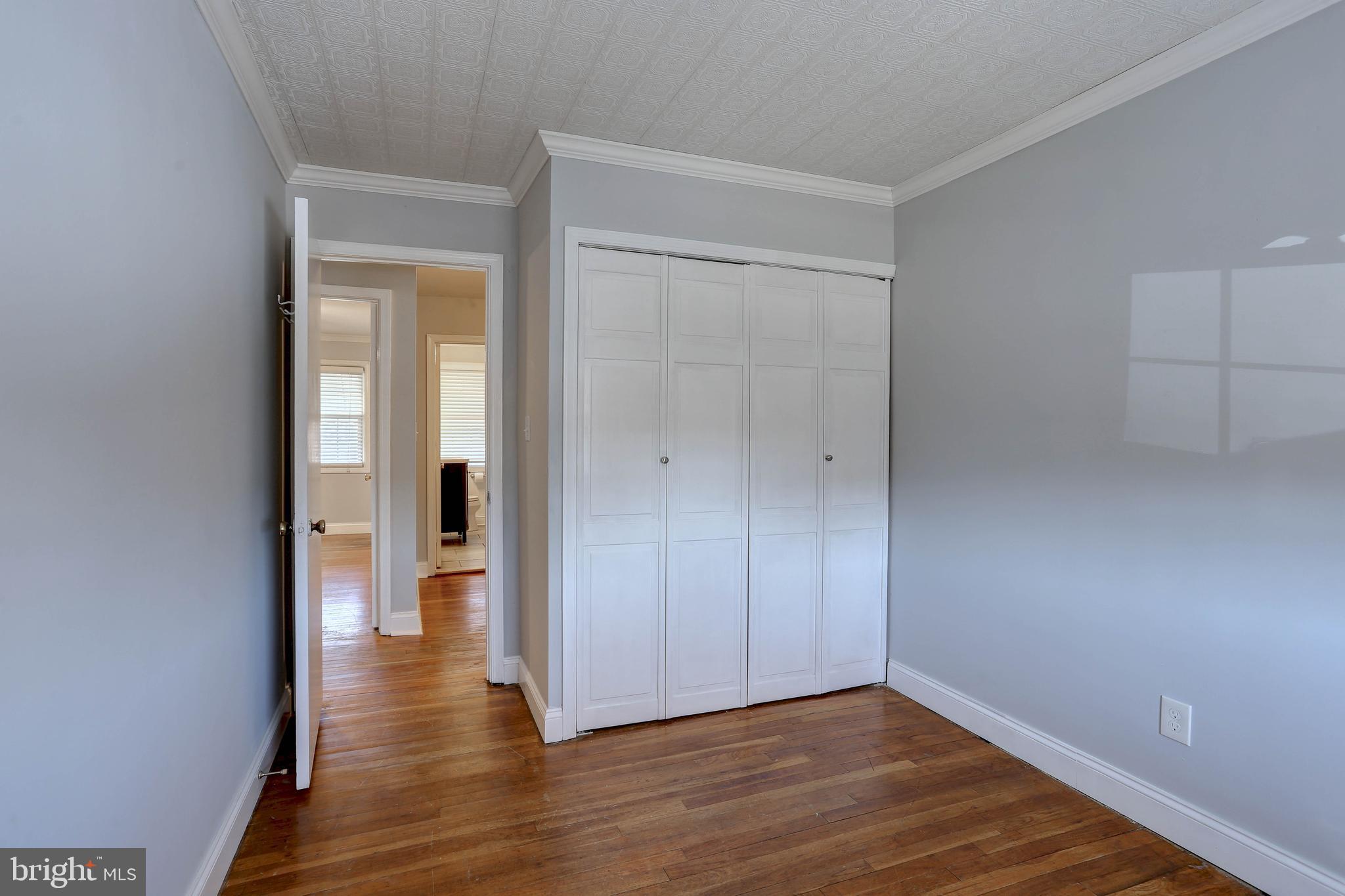 EASTCREST - Residential