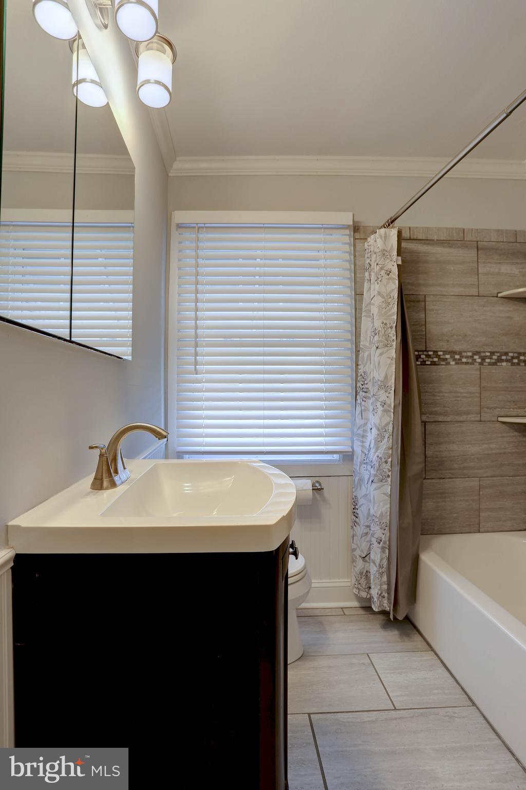 EASTCREST - Residential