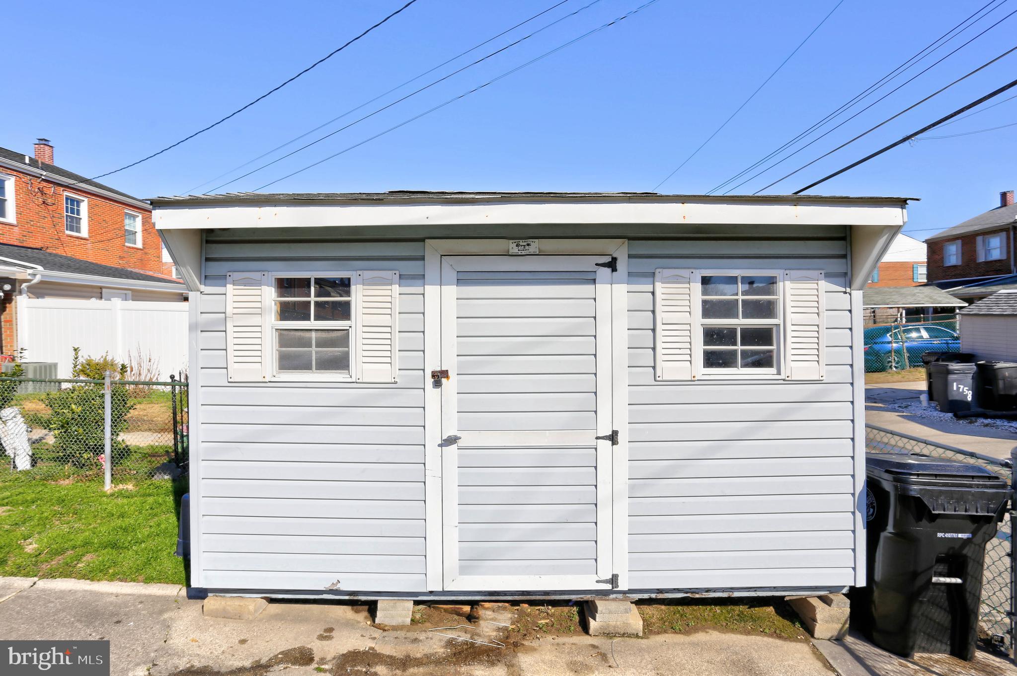 EASTCREST - Residential