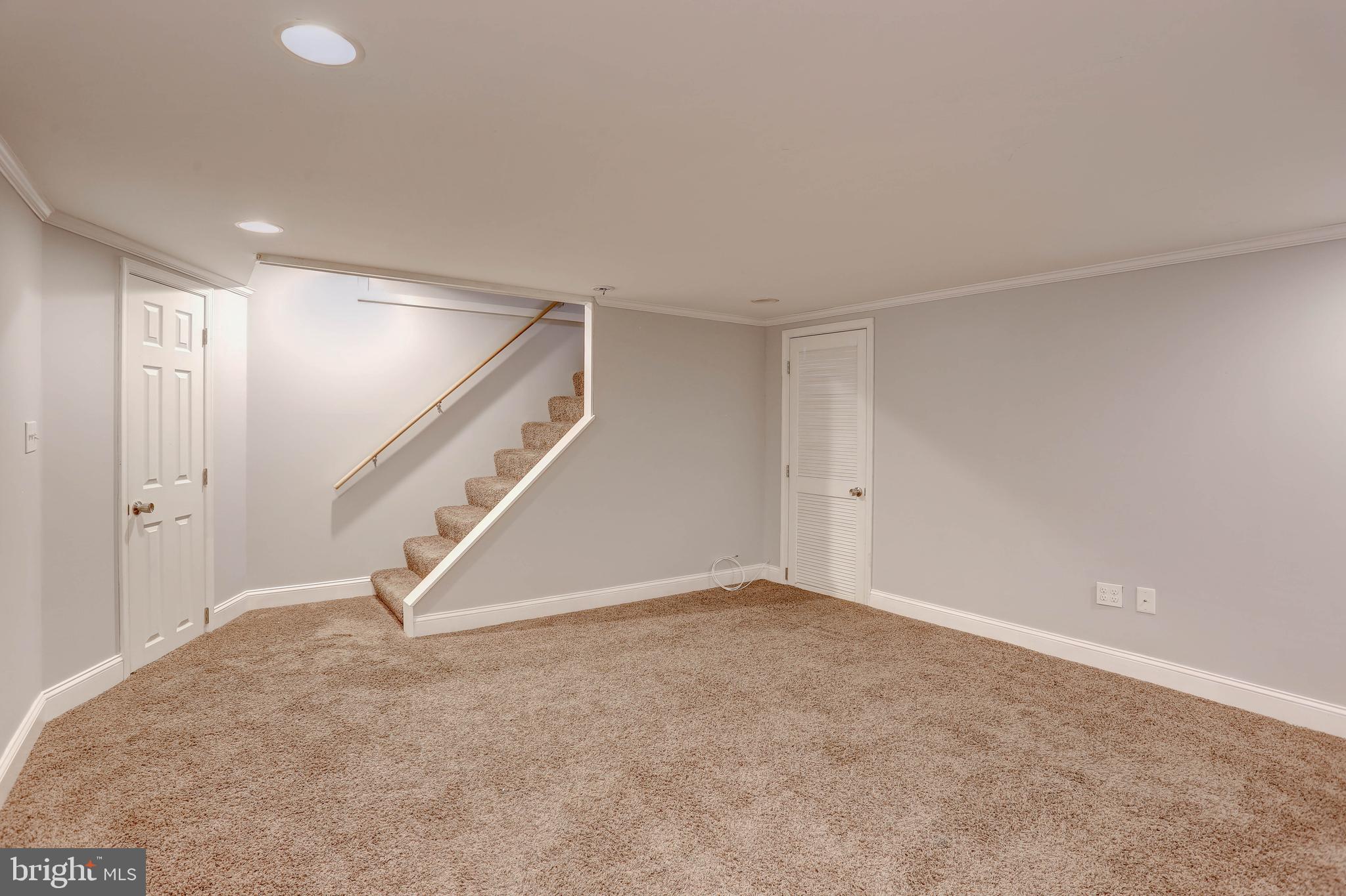 EASTCREST - Residential