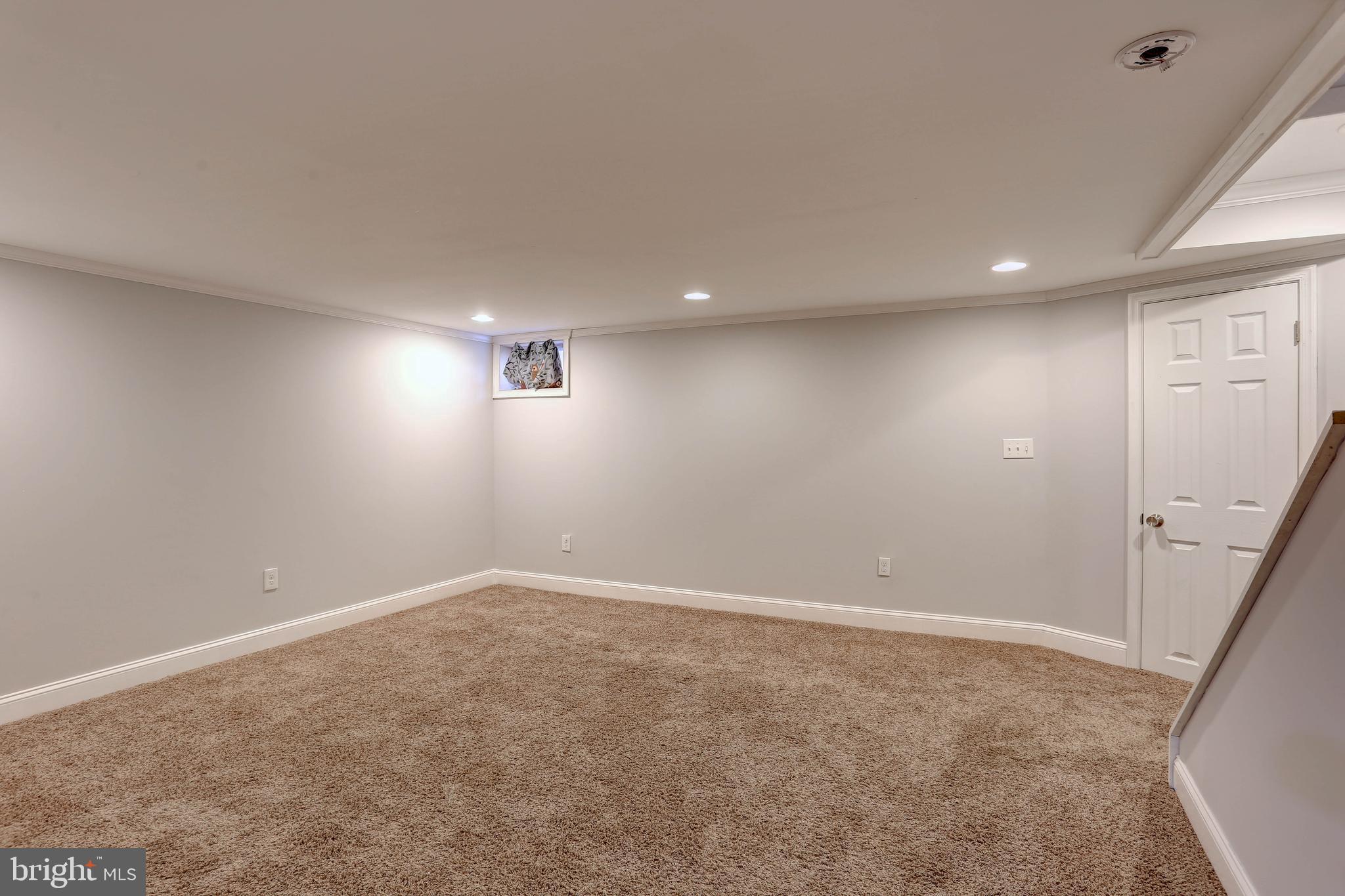 EASTCREST - Residential