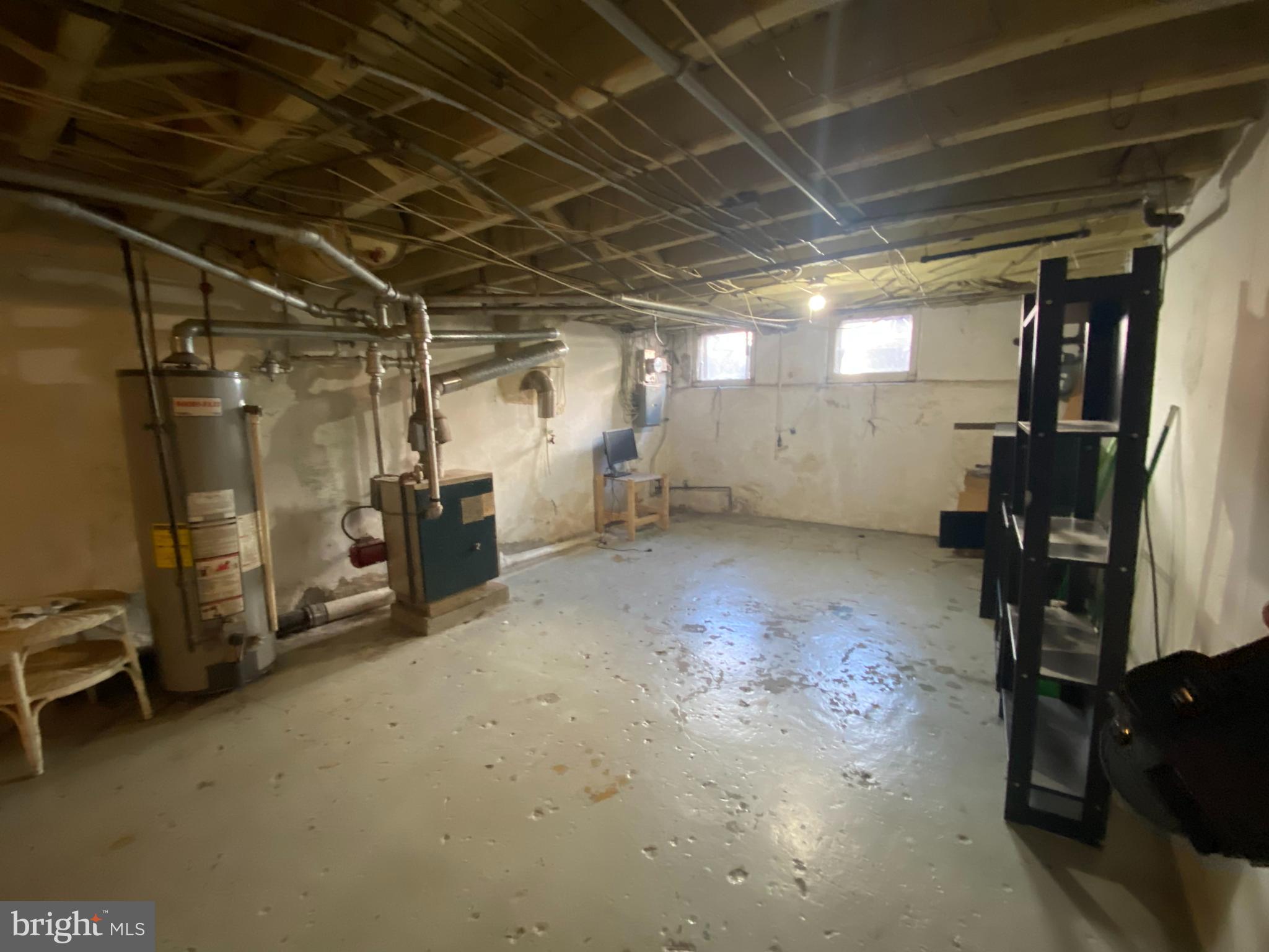 PORT RICHMOND - Residential Lease