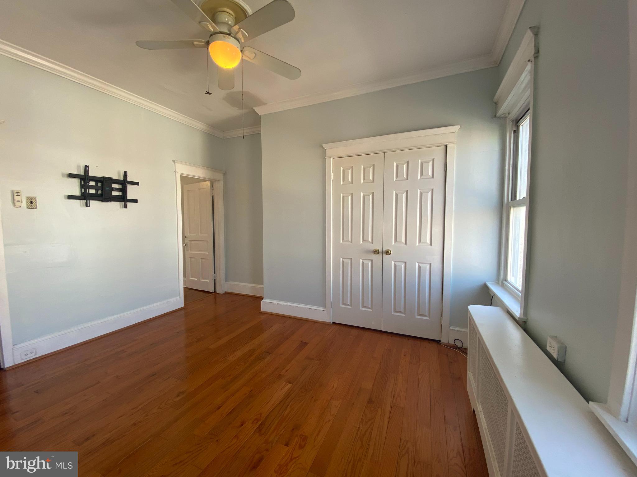 PORT RICHMOND - Residential Lease