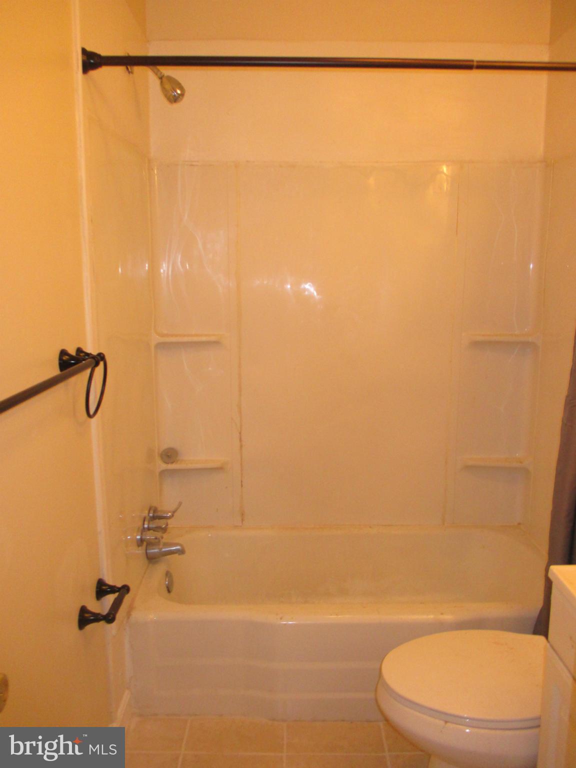 CLINTON - Residential Lease