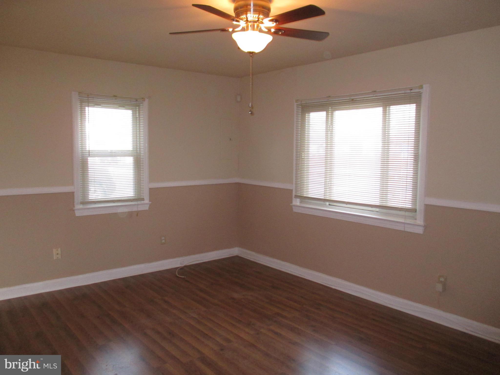 CLINTON - Residential Lease