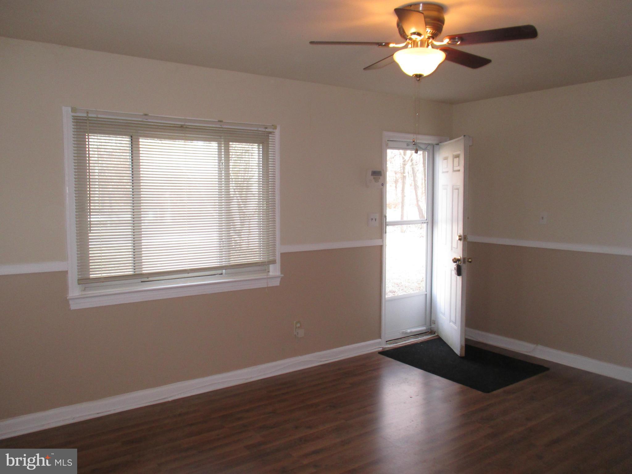 CLINTON - Residential Lease