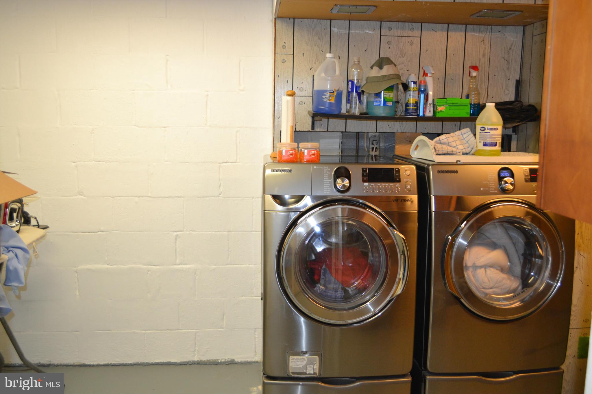 VILLAGE OF LONG REACH - Residential